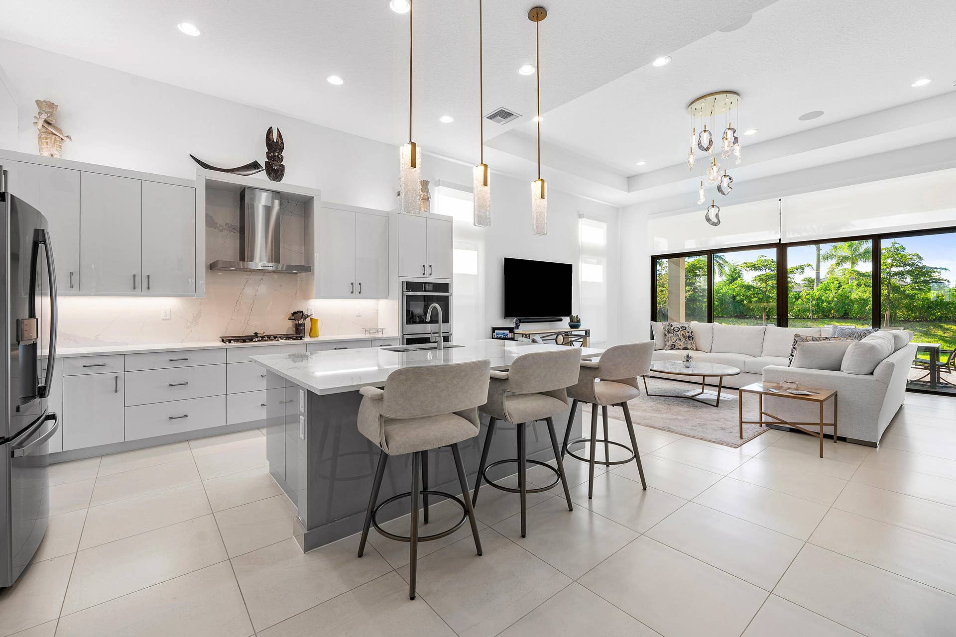 Island With Pendant Lights