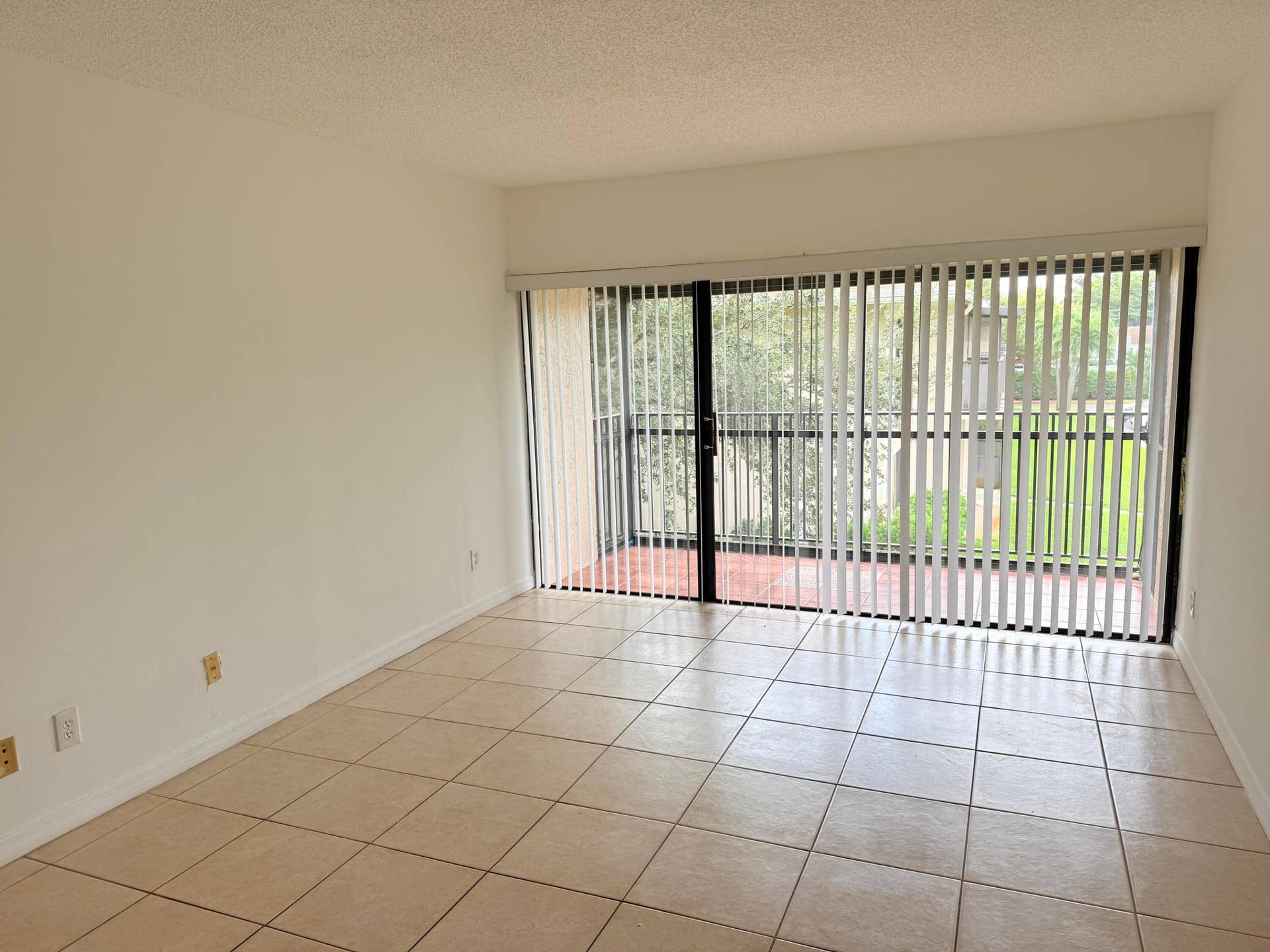 5981 WASHINGTON Street, #207, Hollywood, Hollywood, FL 33023 IMG_5338