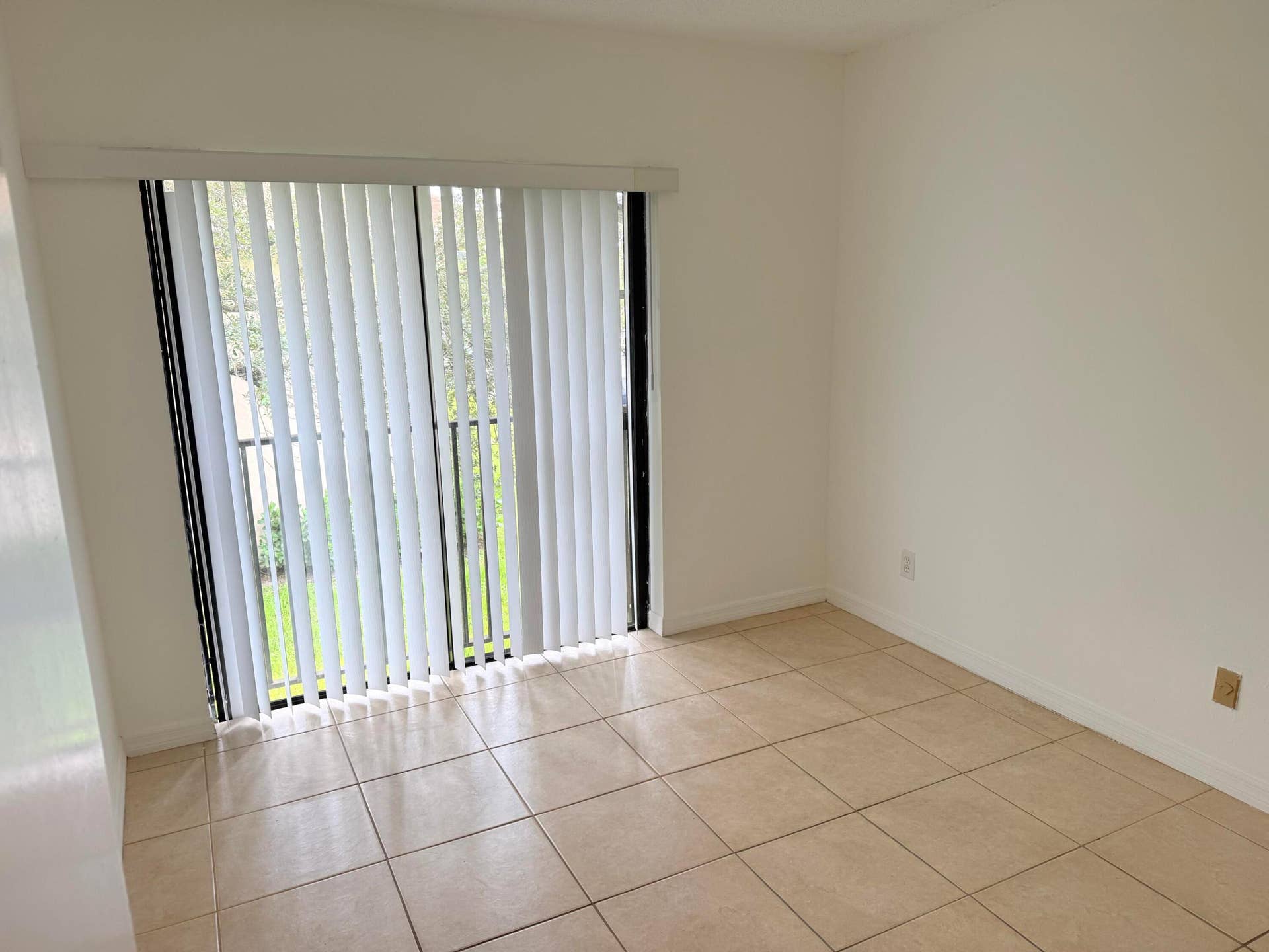 5981 WASHINGTON Street, #207, Hollywood, Hollywood, FL 33023 IMG_5342