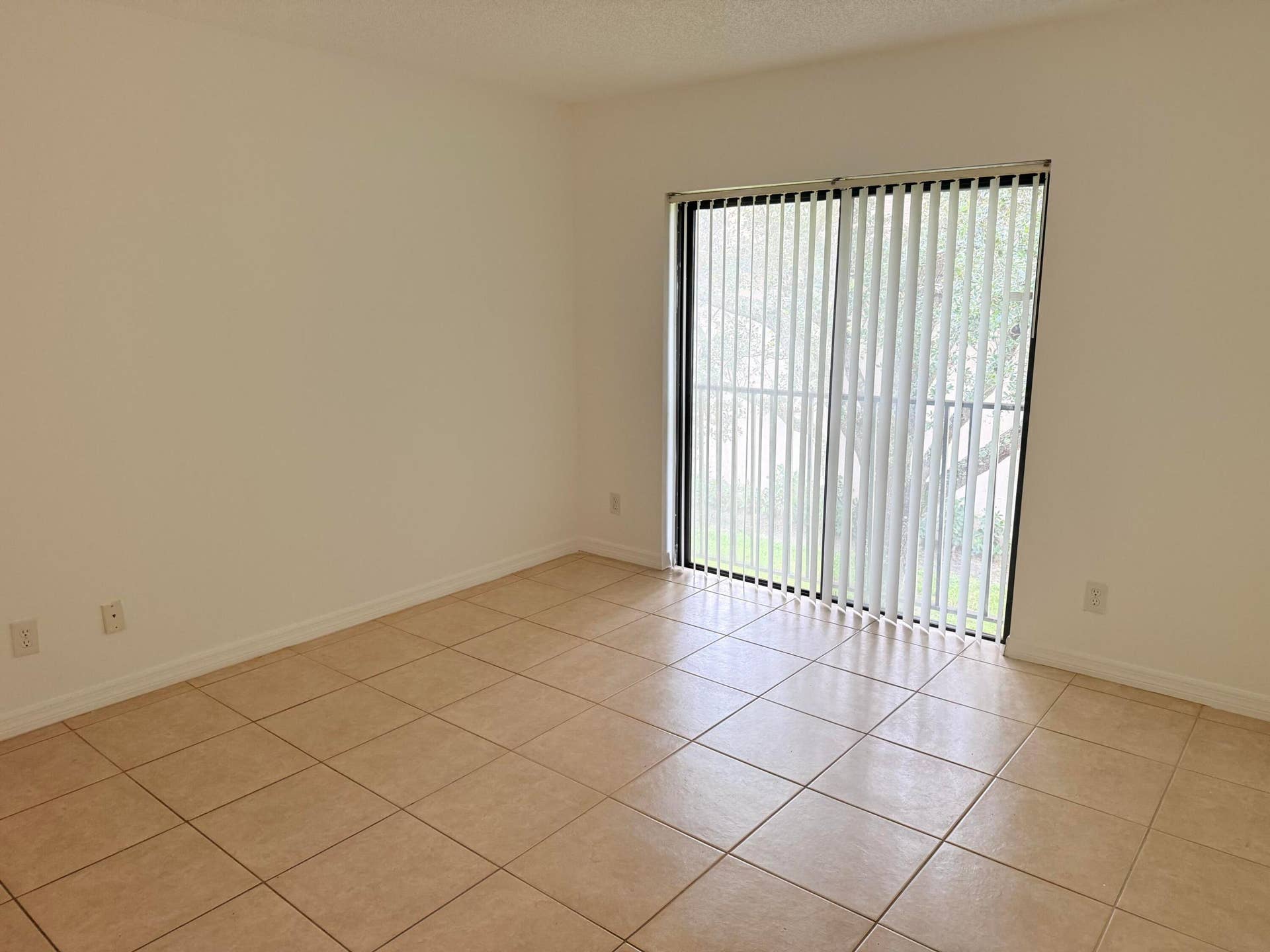 5981 WASHINGTON Street, #207, Hollywood, Hollywood, FL 33023 IMG_5343