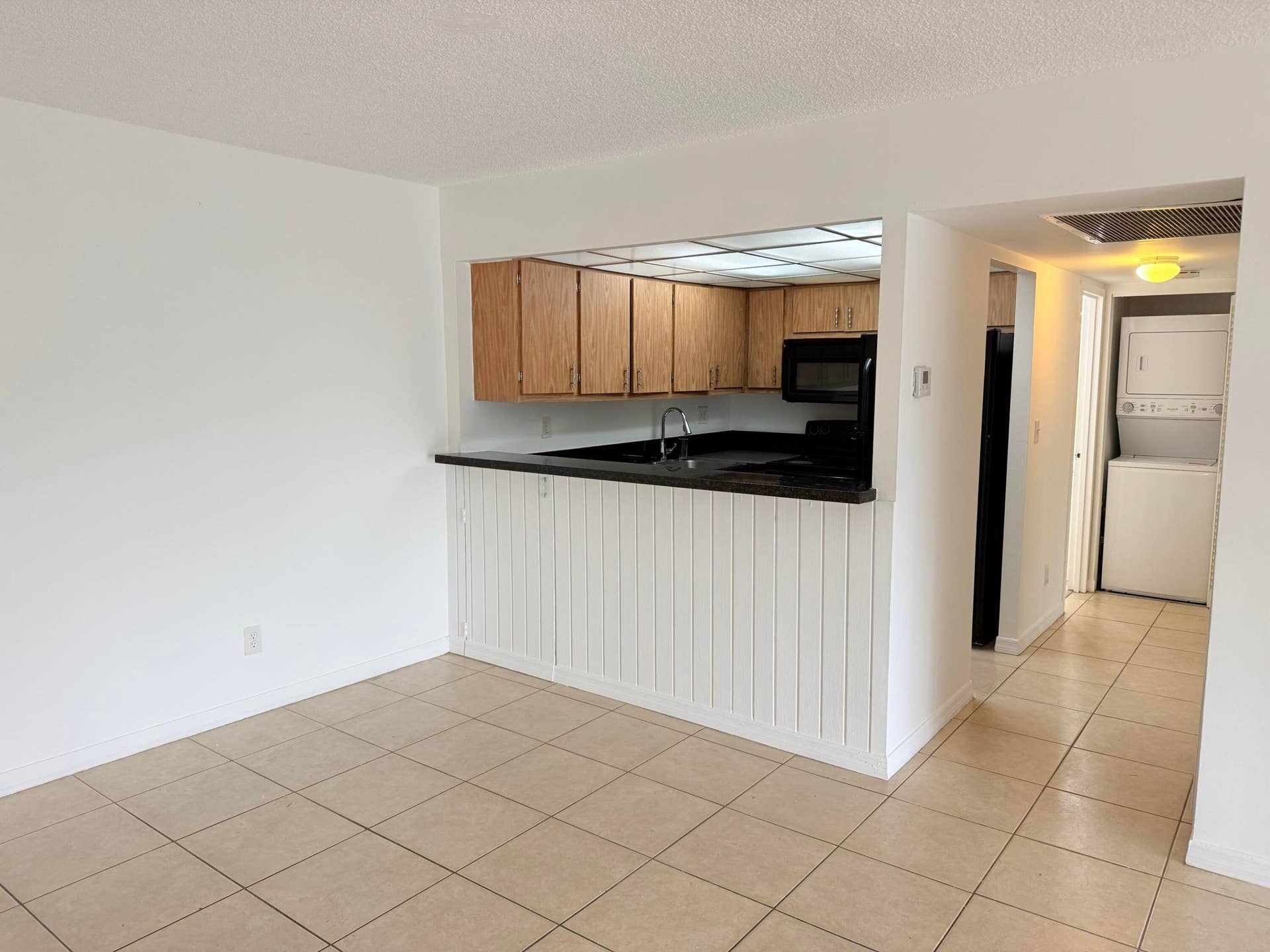 5981 WASHINGTON Street, #207, Hollywood, Hollywood, FL 33023 IMG_5337