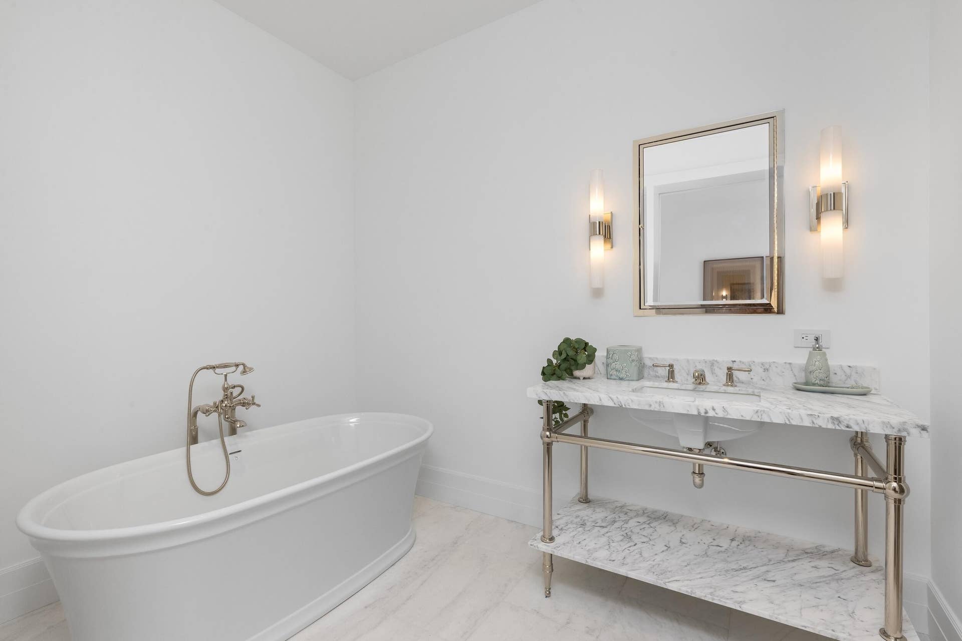 Guest Suite Bath