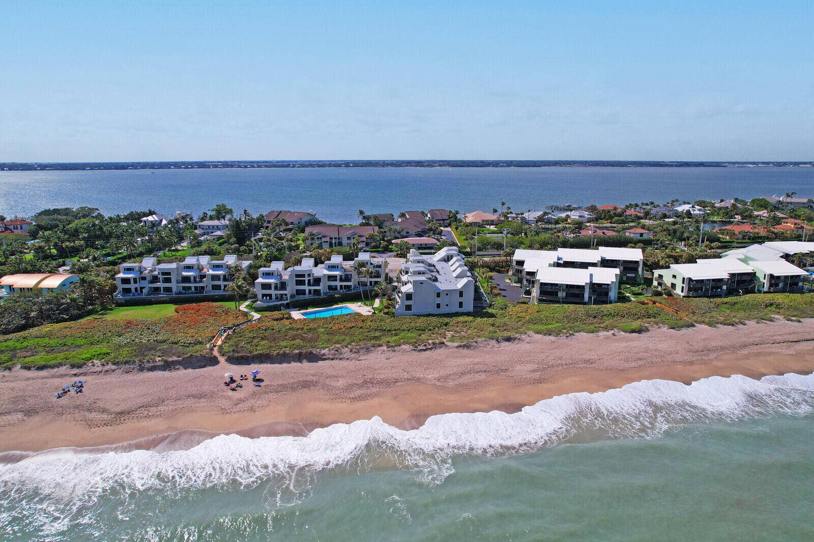 01_Aerial_1_mls