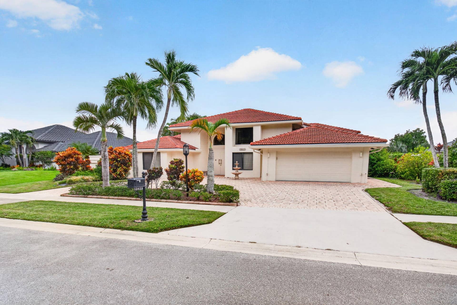 10423 Stonebridge Boulevard, Boca Raton, FL 33498 01-front-exterior