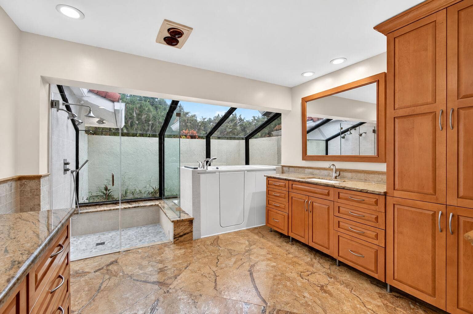 10423 Stonebridge Boulevard, Boca Raton, FL 33498 20-primary-bathroom
