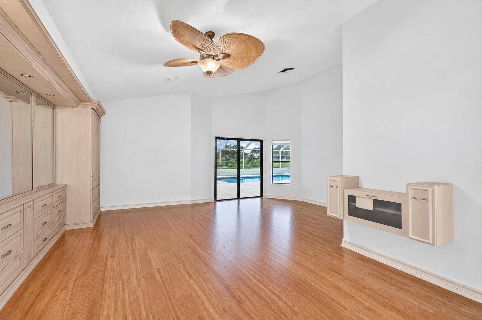 10423 Stonebridge Boulevard, Boca Raton, FL 33498 18-primary-suite-pool-view