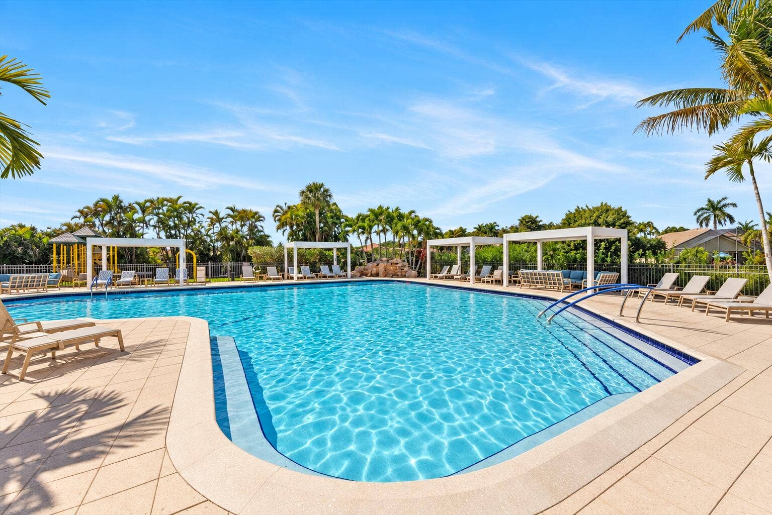 10423 Stonebridge Boulevard, Boca Raton, FL 33498 48-community-pool