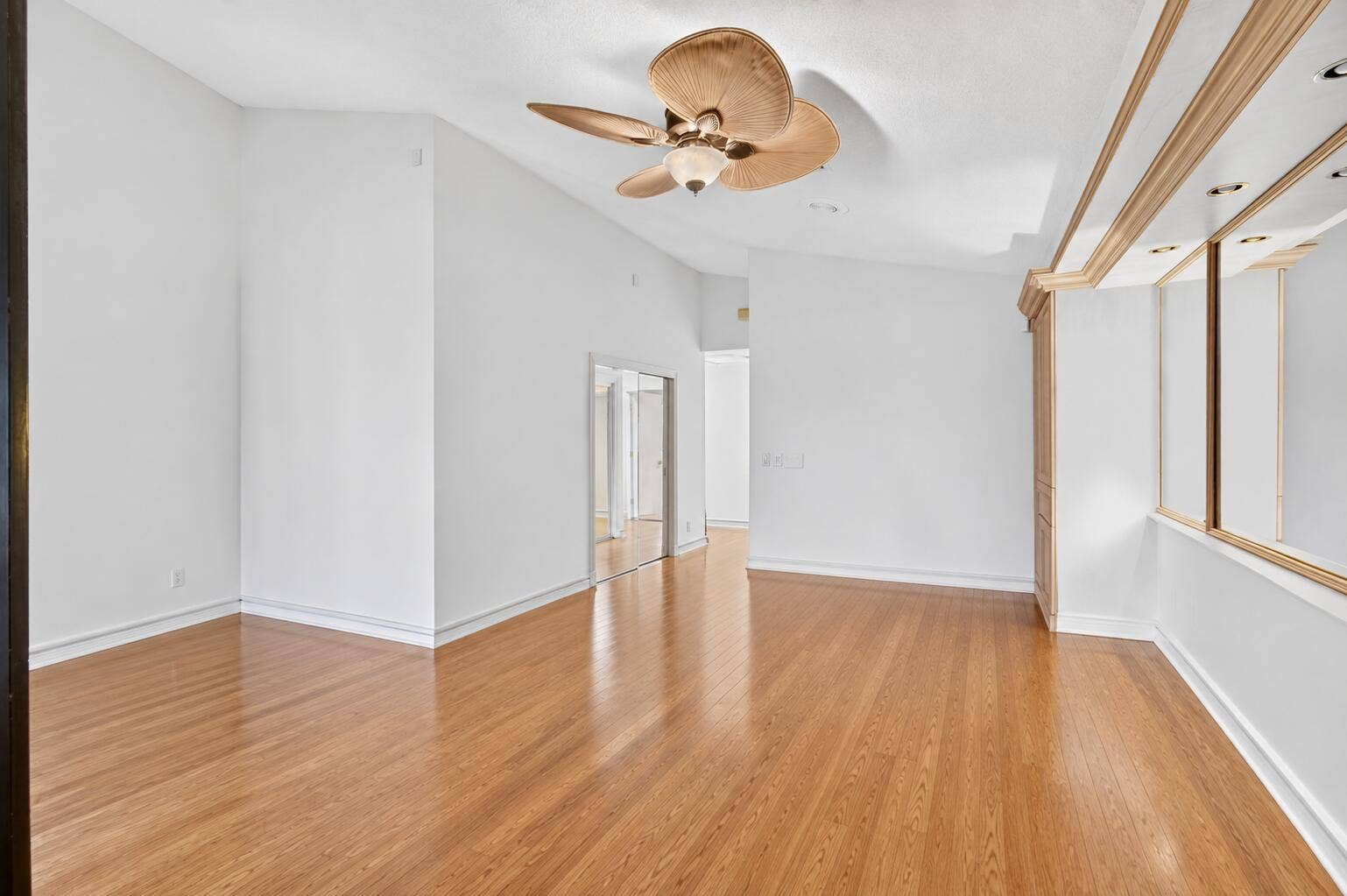 10423 Stonebridge Boulevard, Boca Raton, FL 33498 19-primary-suite-detail