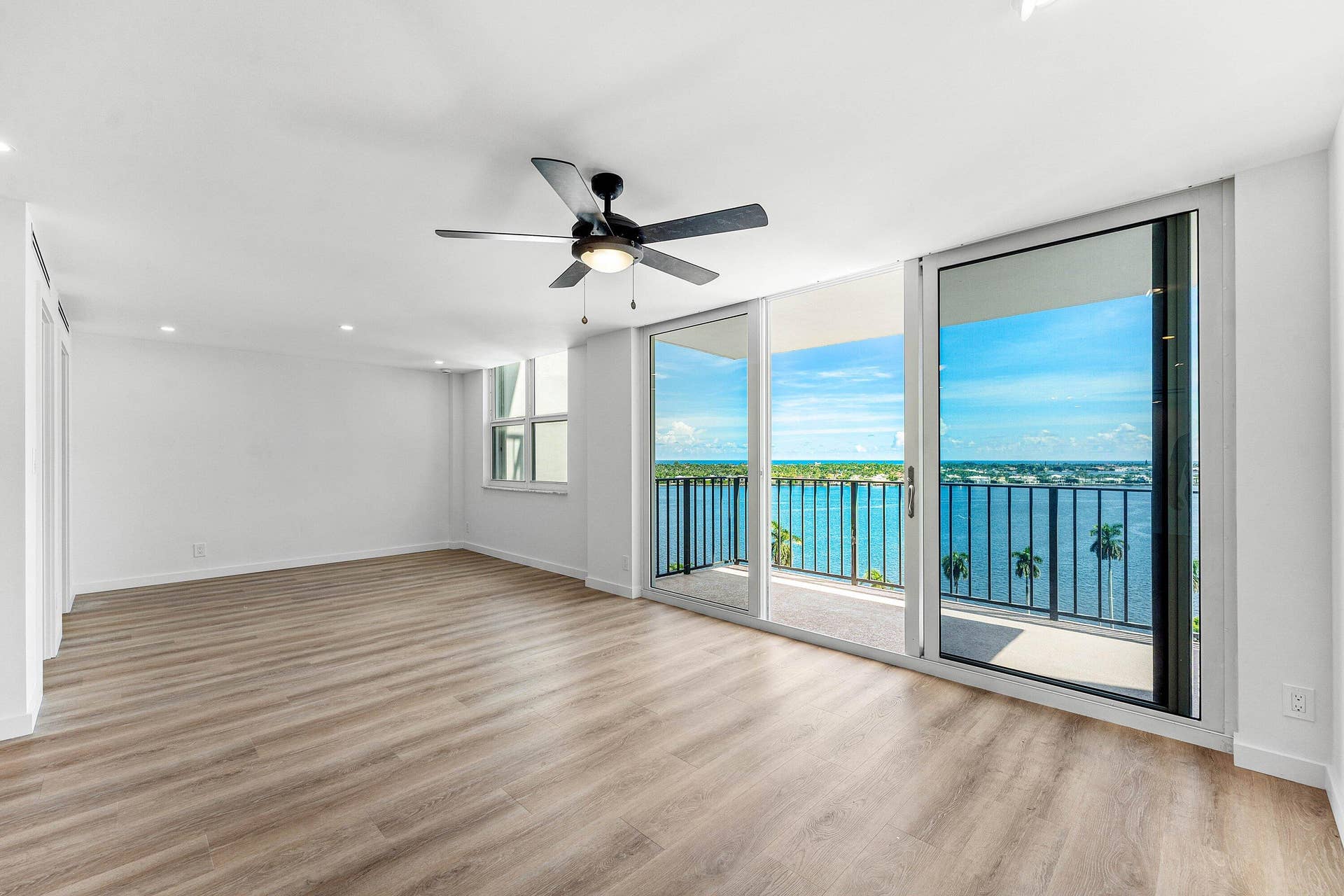 1701 S Flagler Drive, #1205, West Palm Beach, FL 33401 Oceanfront