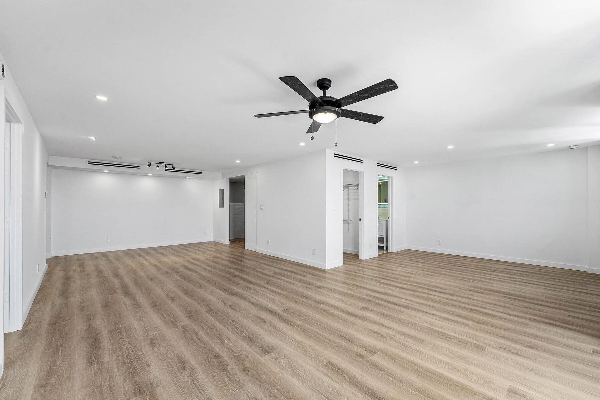 1701 S Flagler Drive, #1205, West Palm Beach, FL 33401 011-1701SouthFlaglerDrive-Unit1205-WestP