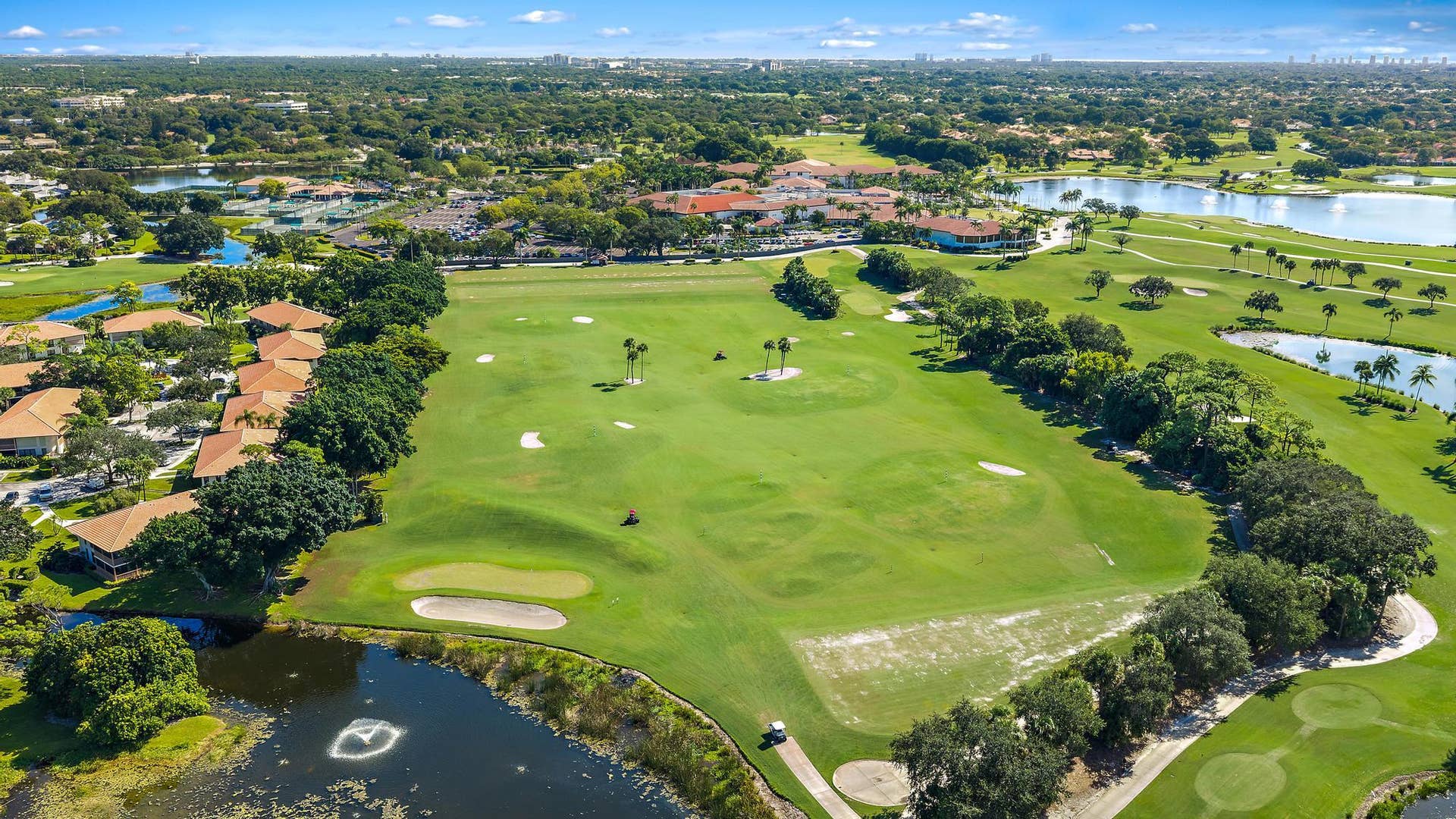 370 Prestwick Circle, #2, Palm Beach Gardens, FL 33418 370 Prestwick Cir apt 2-26