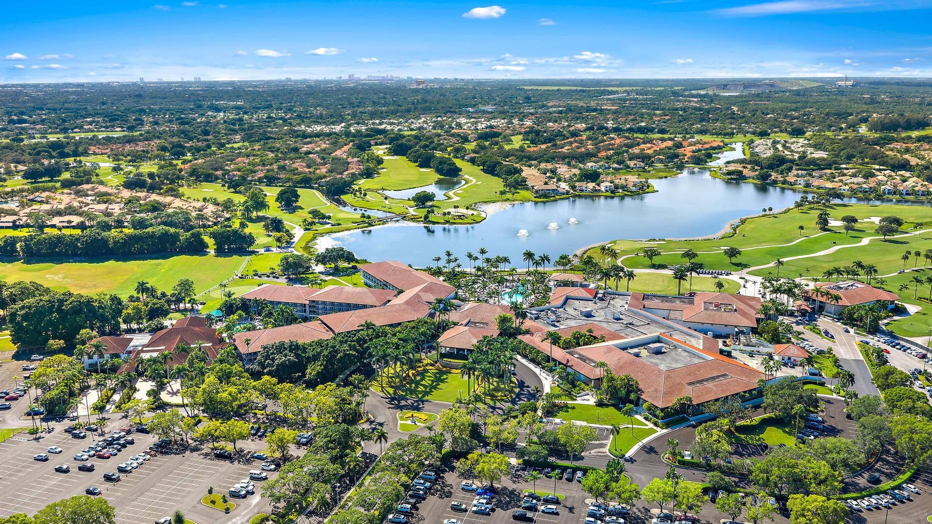 370 Prestwick Circle, #2, Palm Beach Gardens, FL 33418 370 Prestwick Cir apt 2-29