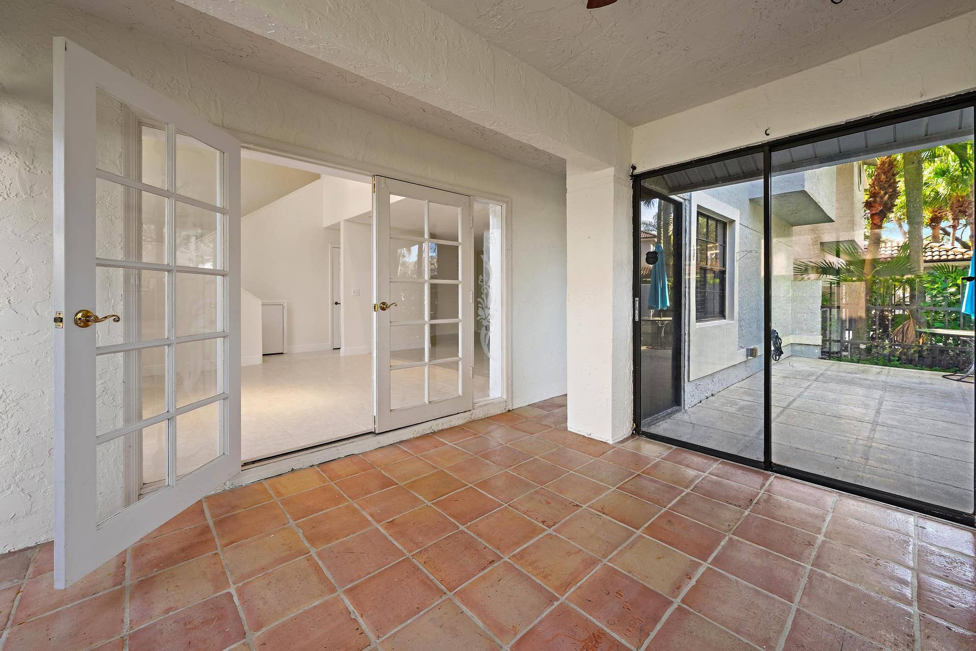 370 Prestwick Circle, #2, Palm Beach Gardens, FL 33418 370 Prestwick Cir apt 2-14