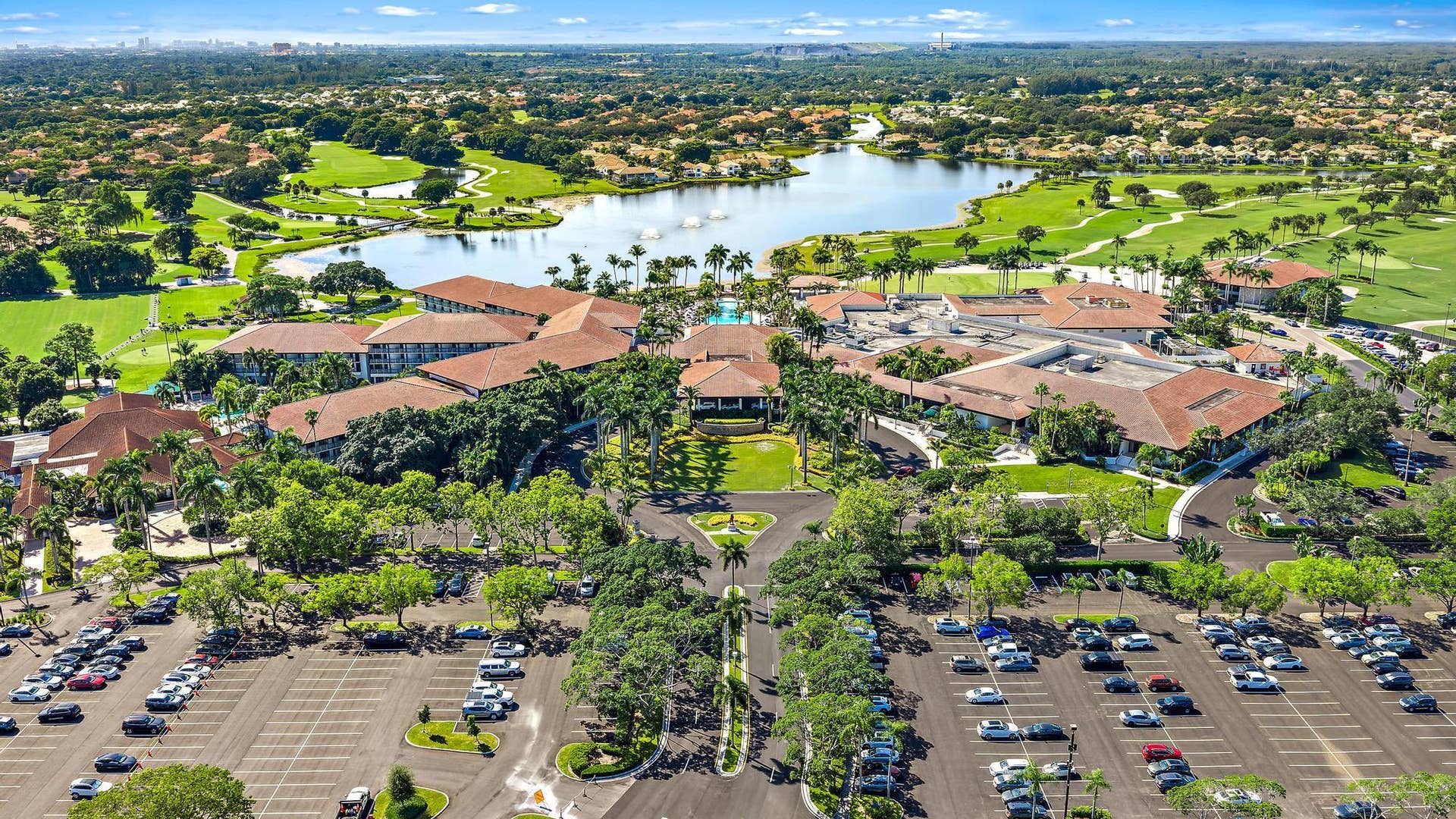 370 Prestwick Circle, #2, Palm Beach Gardens, FL 33418 370 Prestwick Cir apt 2-28