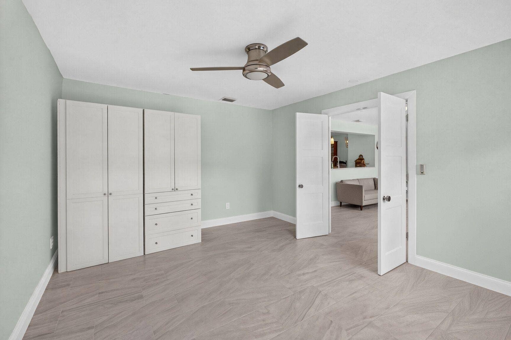 128 VASSAR Drive, Lake Worth Beach, FL 33460 32-web-or-mls-86a3C