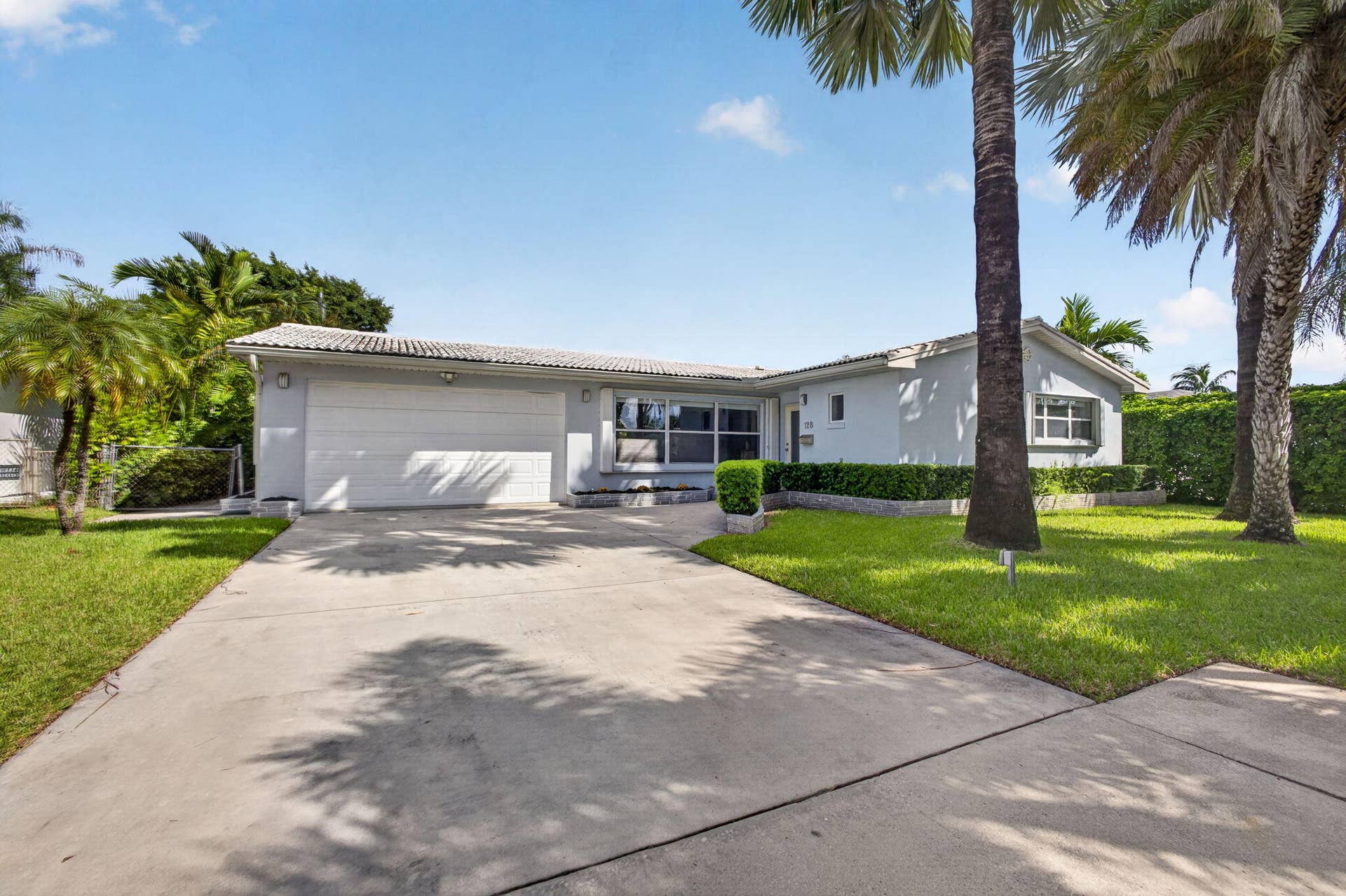 128 VASSAR Drive, Lake Worth Beach, FL 33460 5-web-or-mls-5D1A5504