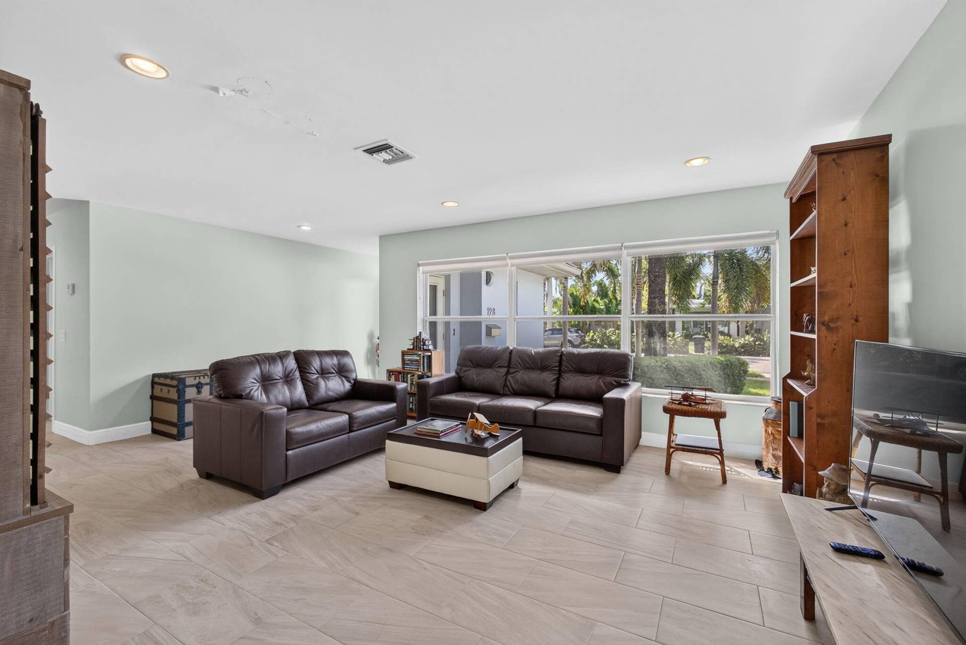 128 VASSAR Drive, Lake Worth Beach, FL 33460 12-web-or-mls-5D1A5599