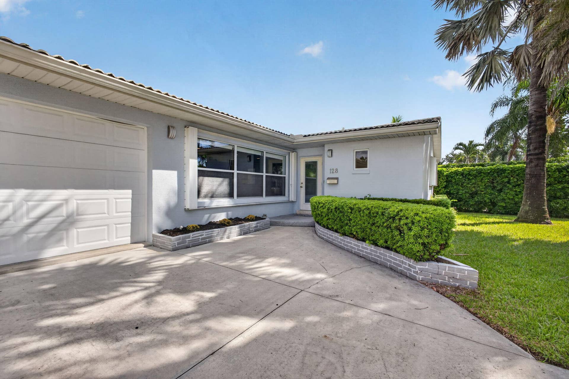 128 VASSAR Drive, Lake Worth Beach, FL 33460 6-web-or-mls-5D1A5510