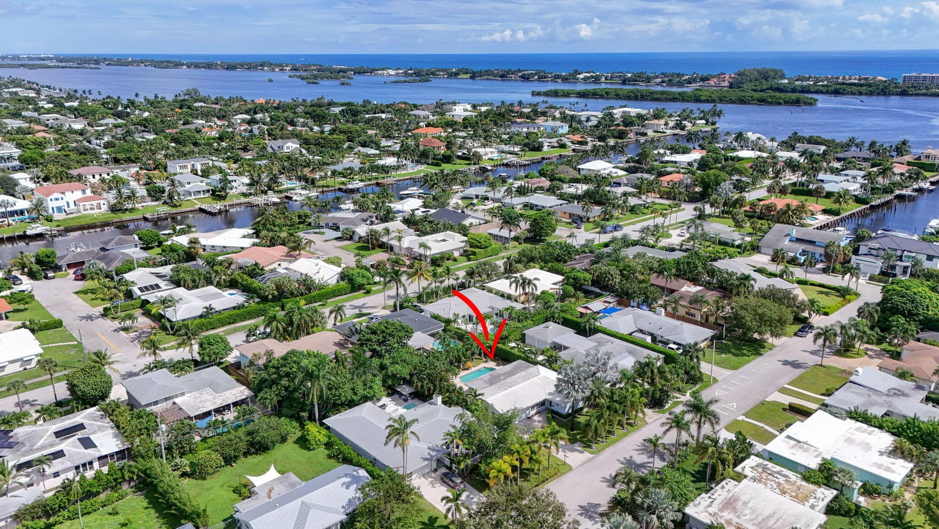 128 VASSAR Drive, Lake Worth Beach, FL 33460 68-web-or-mls-DJI_20261007235023_0327_D-