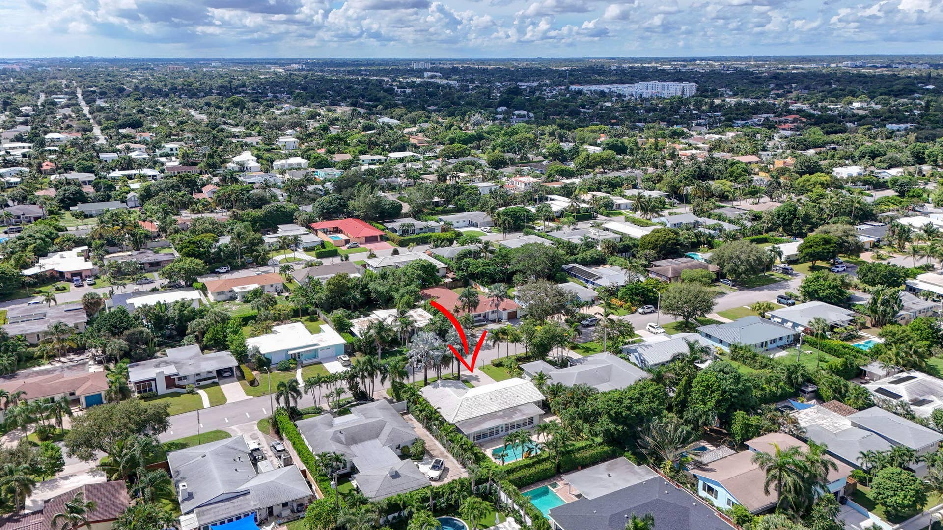 128 VASSAR Drive, Lake Worth Beach, FL 33460 72-web-or-mls-DJI_20261007235105_0339_D-