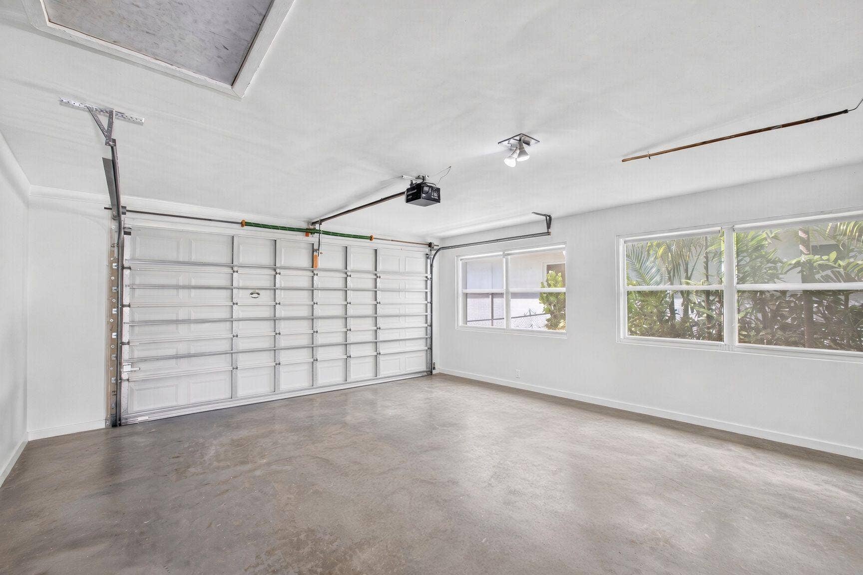 128 VASSAR Drive, Lake Worth Beach, FL 33460 52-web-or-mls-Q8xjz
