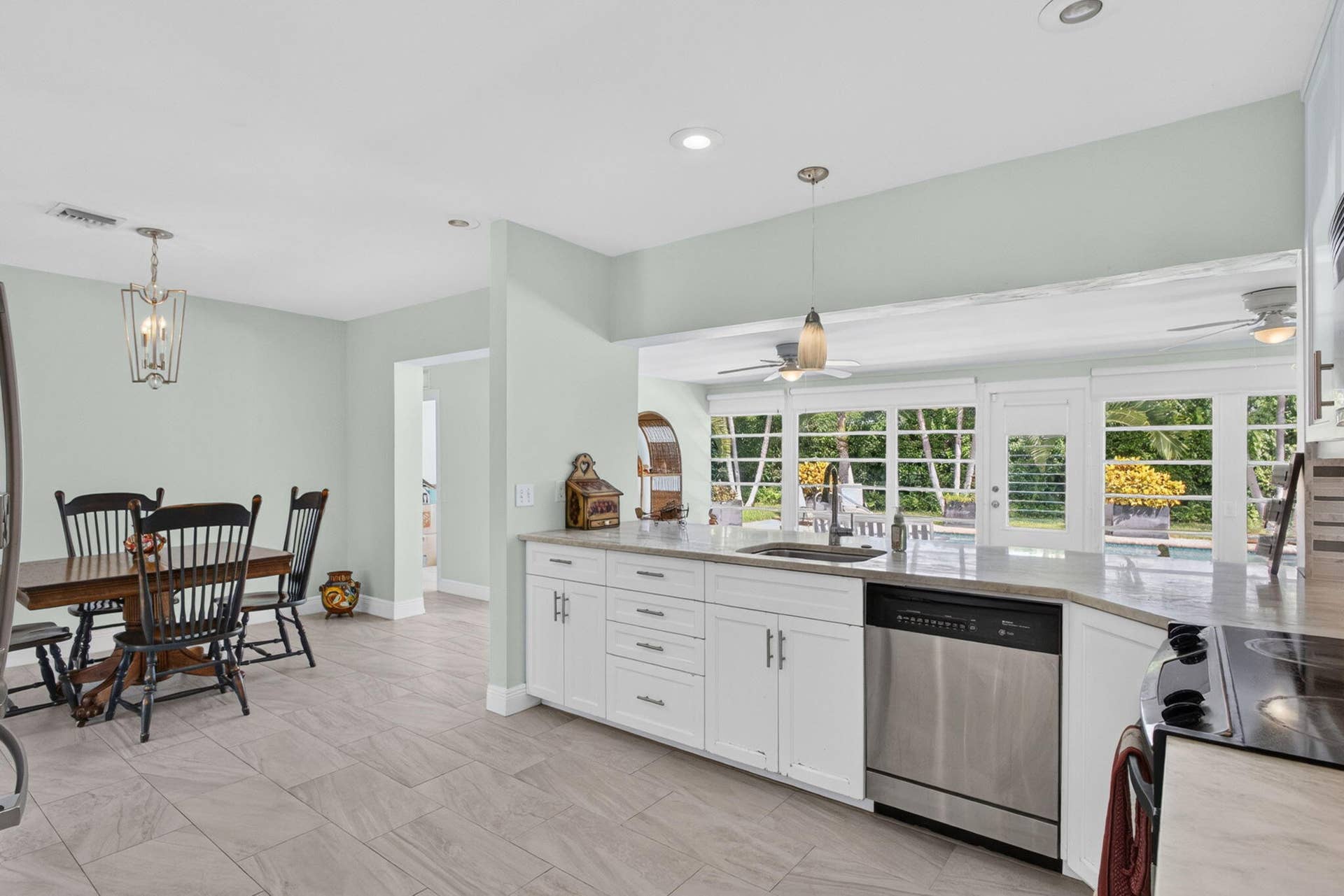 128 VASSAR Drive, Lake Worth Beach, FL 33460 20-web-or-mls-5D1A5639
