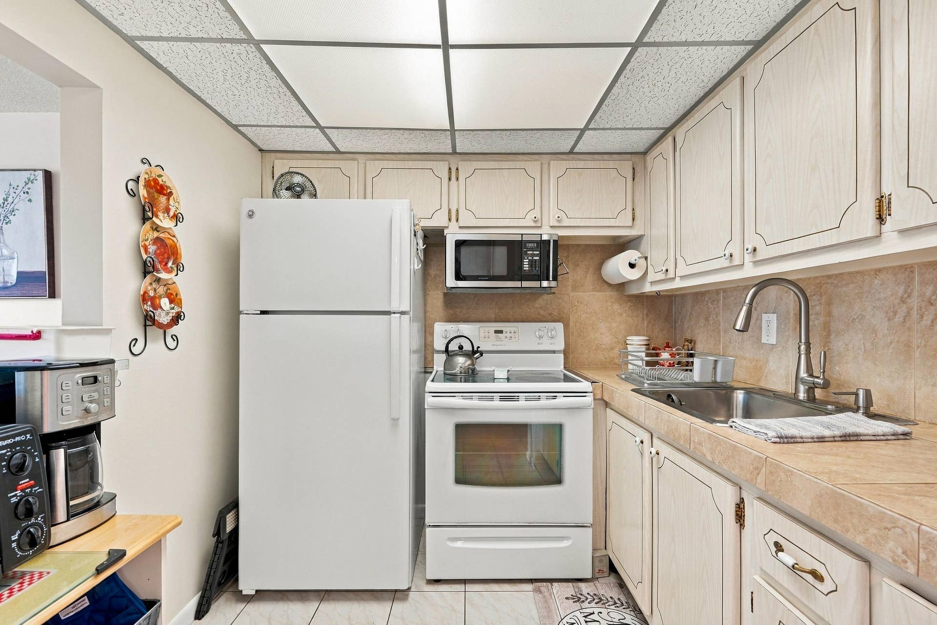 85 KINGSWOOD E, West Palm Beach, FL 33417 07_dsc06366