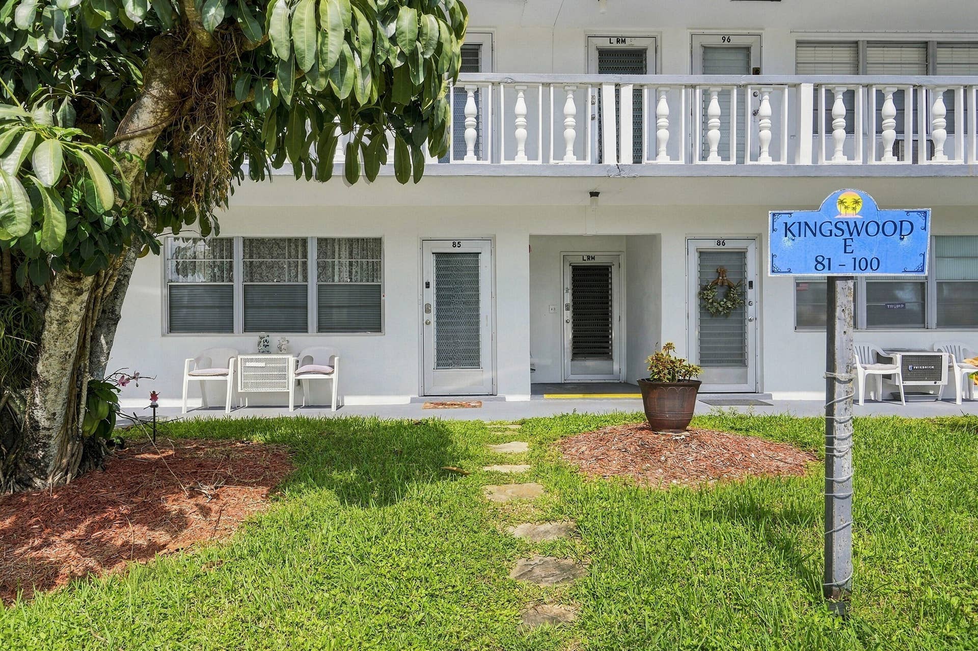 85 KINGSWOOD E, West Palm Beach, FL 33417 01_dsc06426