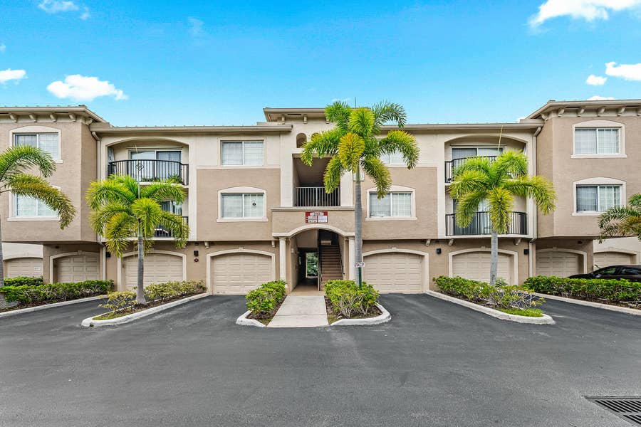 Property photo for 200 Crestwood Court N, #211, Royal Palm Beach, FL