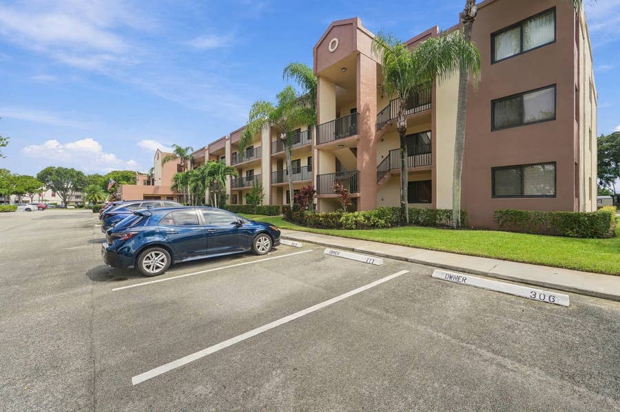 Property photo for 10607 W CLAIRMONT Circle, #109, Tamarac, FL