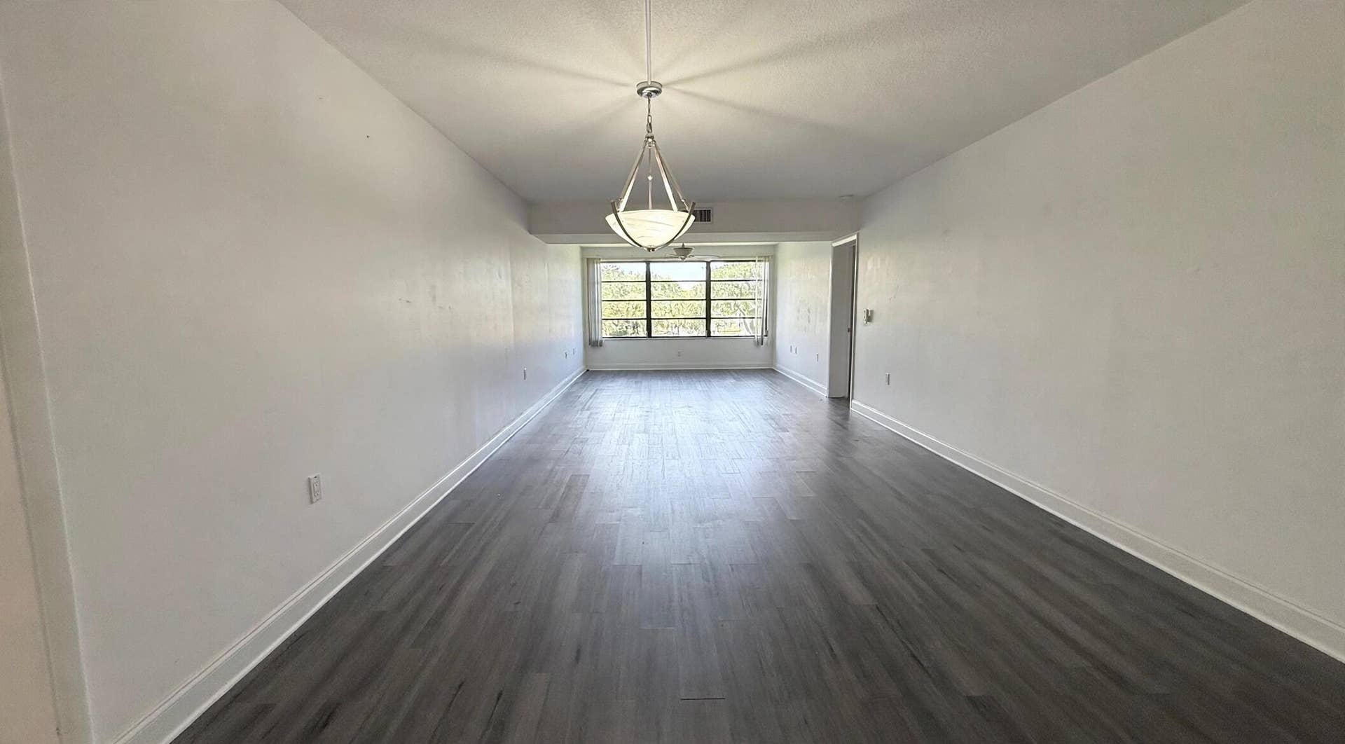 14-living-room-angle-2