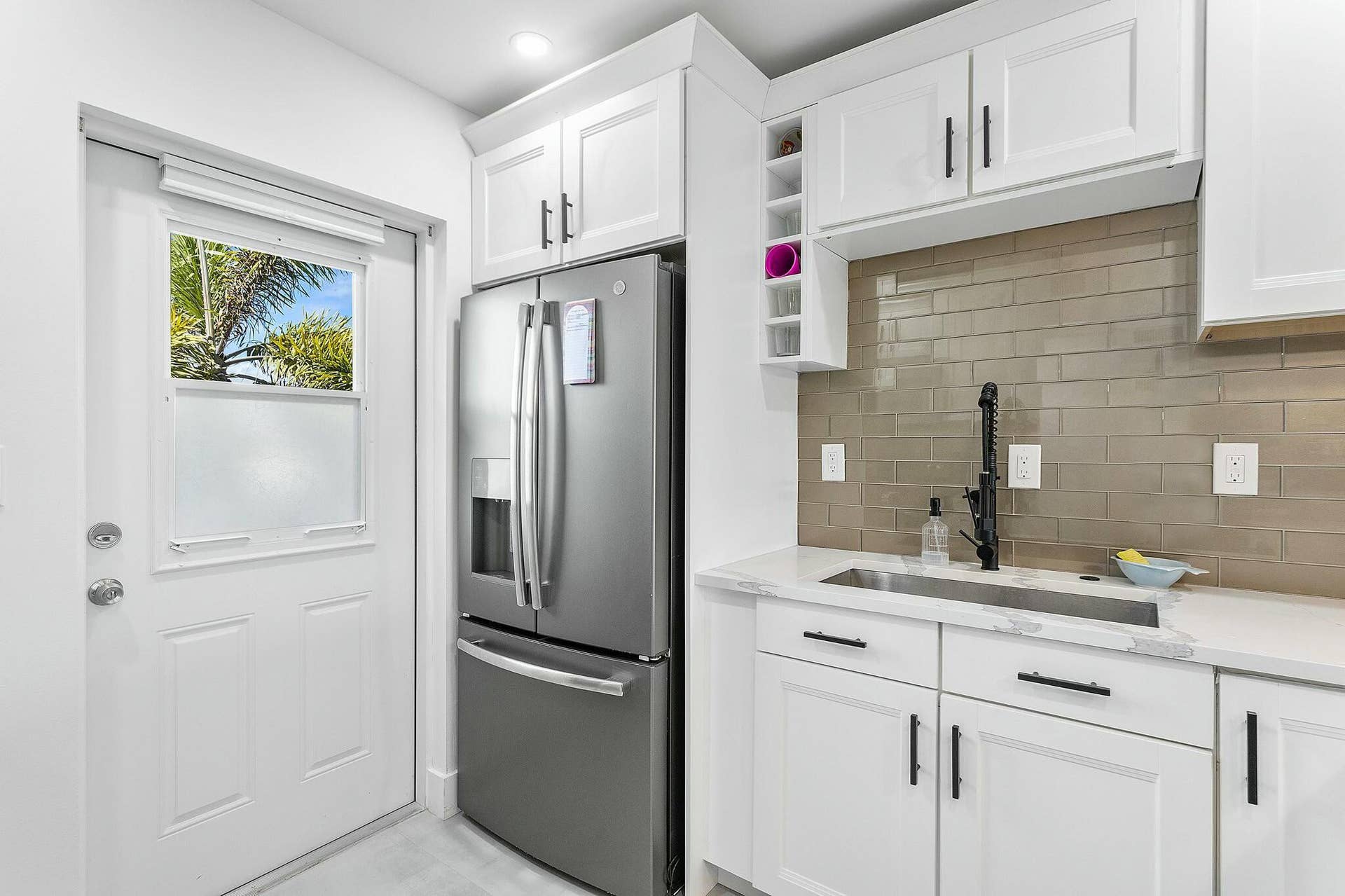 330 N Federal Highway, #211, Deerfield Beach, FL 33441 Kitchen