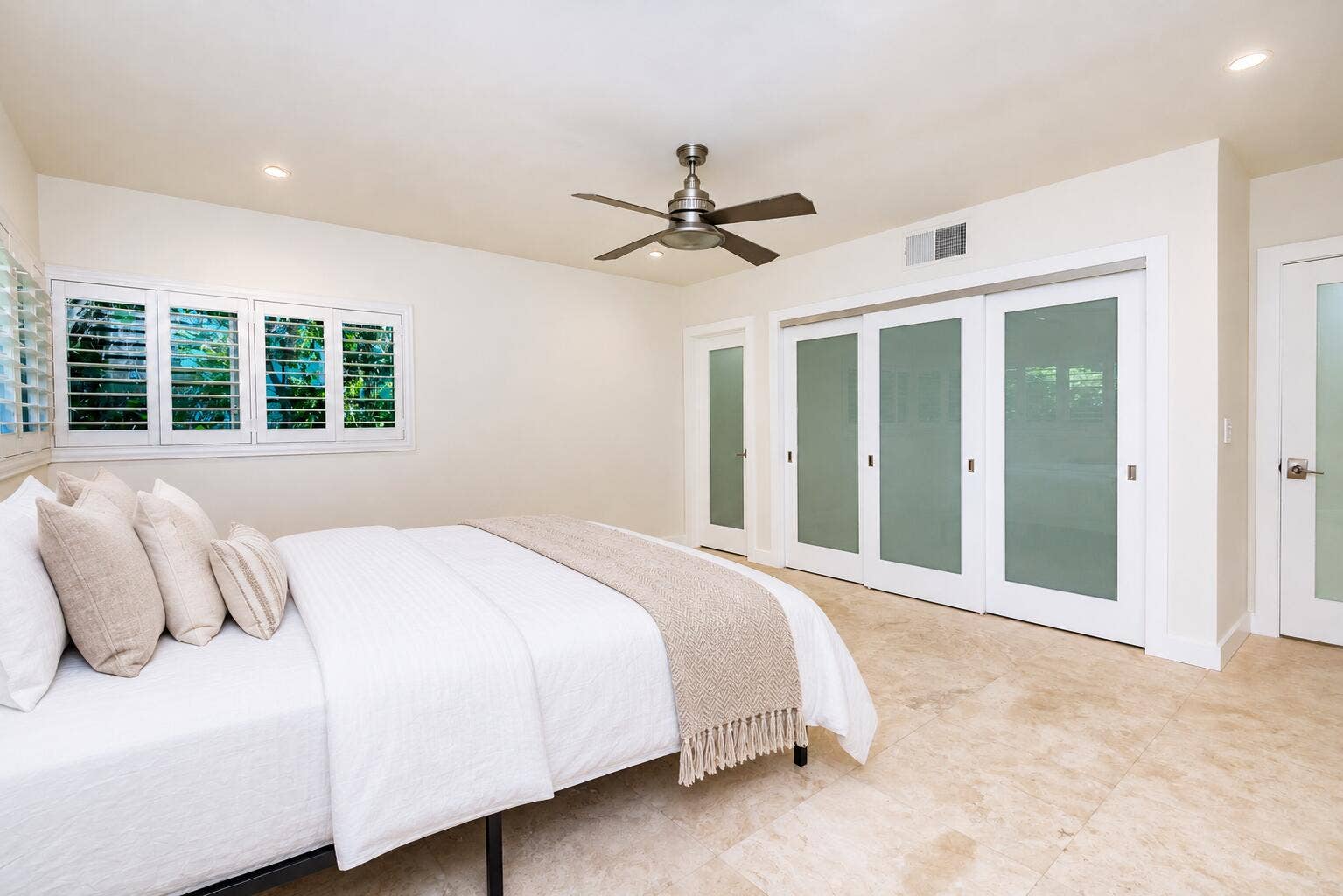 1141 BANYAN Road, Boca Raton, FL 33432 Guest Room
