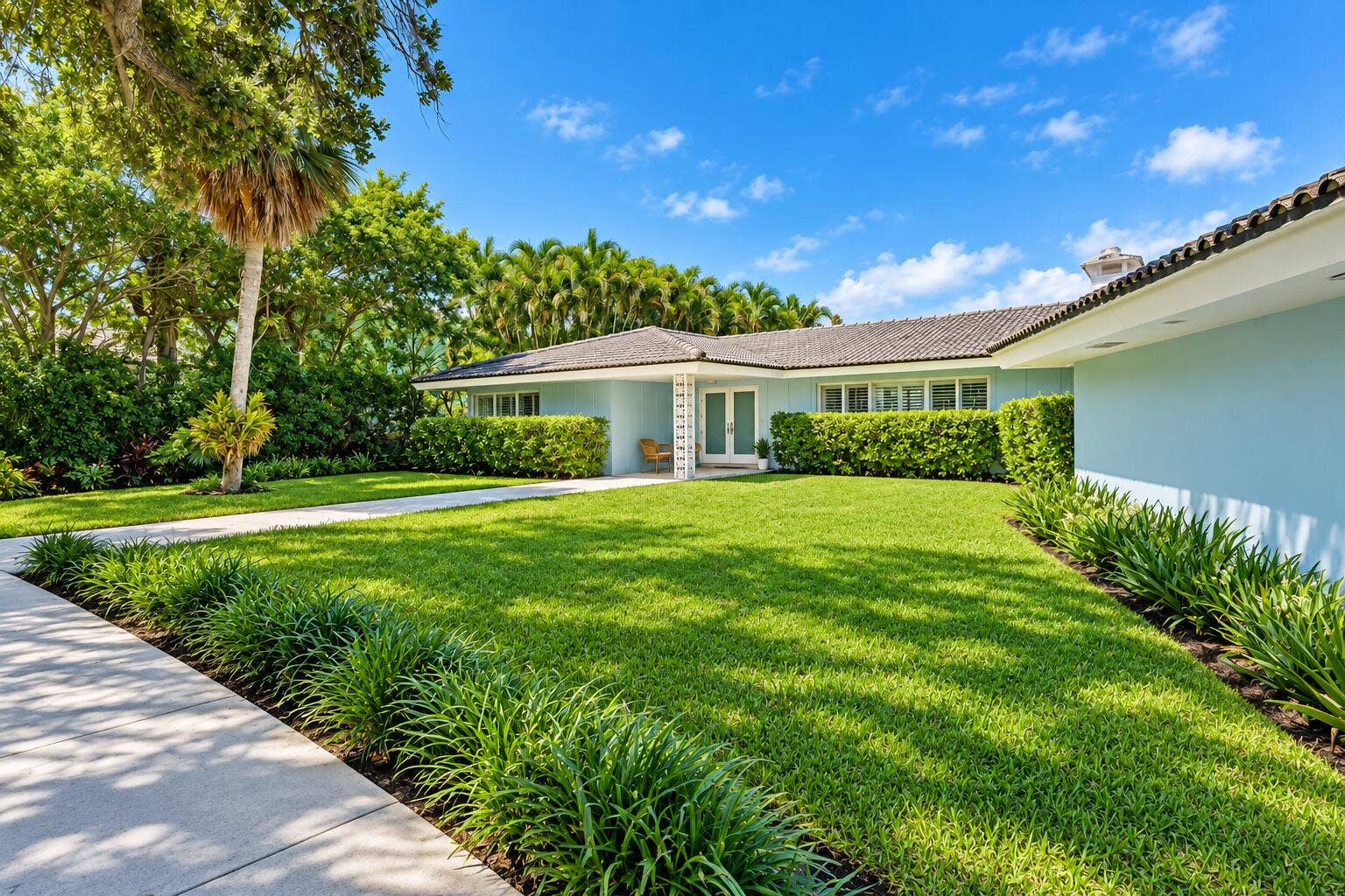 1141 BANYAN Road, Boca Raton, FL 33432 3