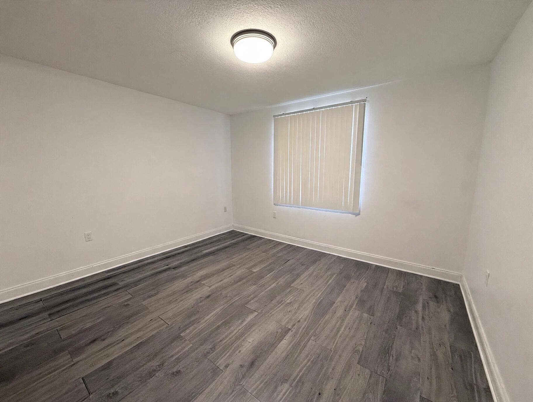 08-bedroom-1