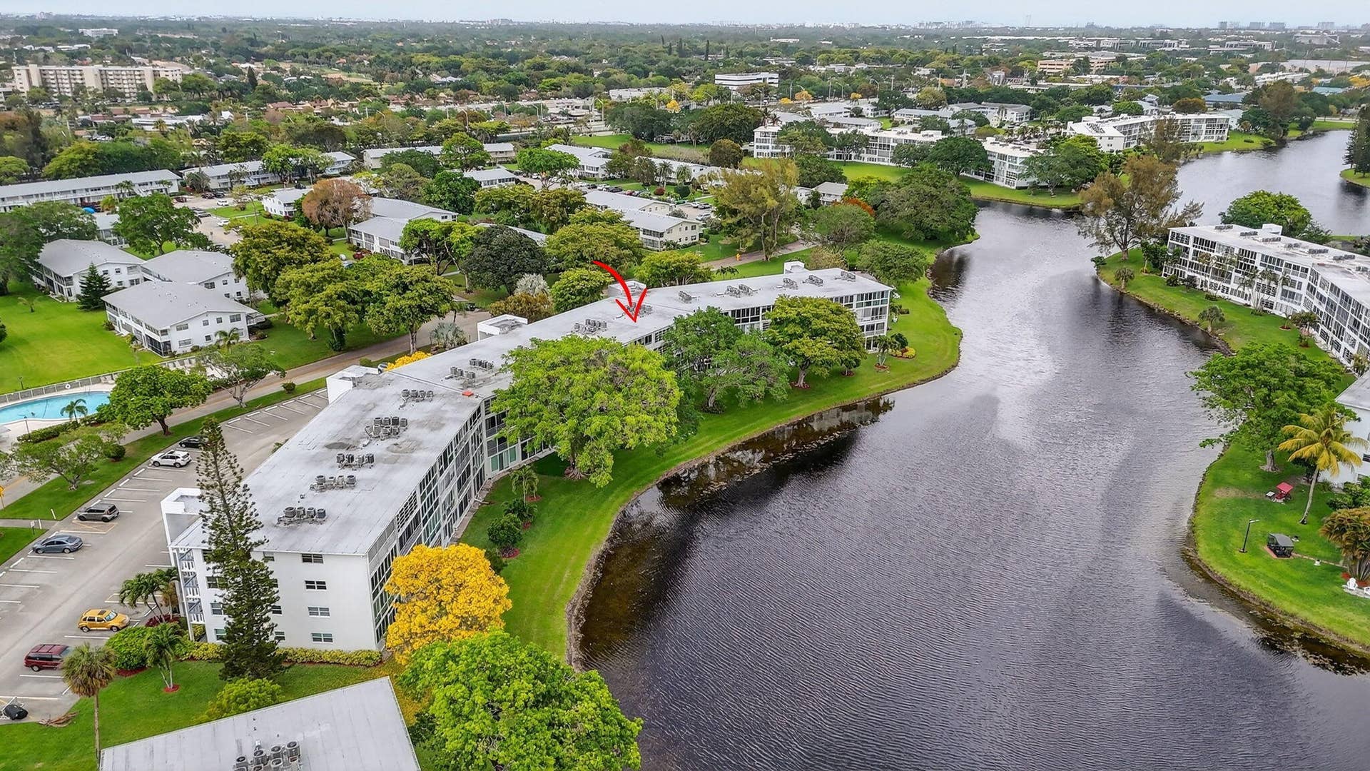 4038 DURHAM B, Deerfield Beach, FL 33442 37-web-or-mls-DJI_20260331043112_0452_D_