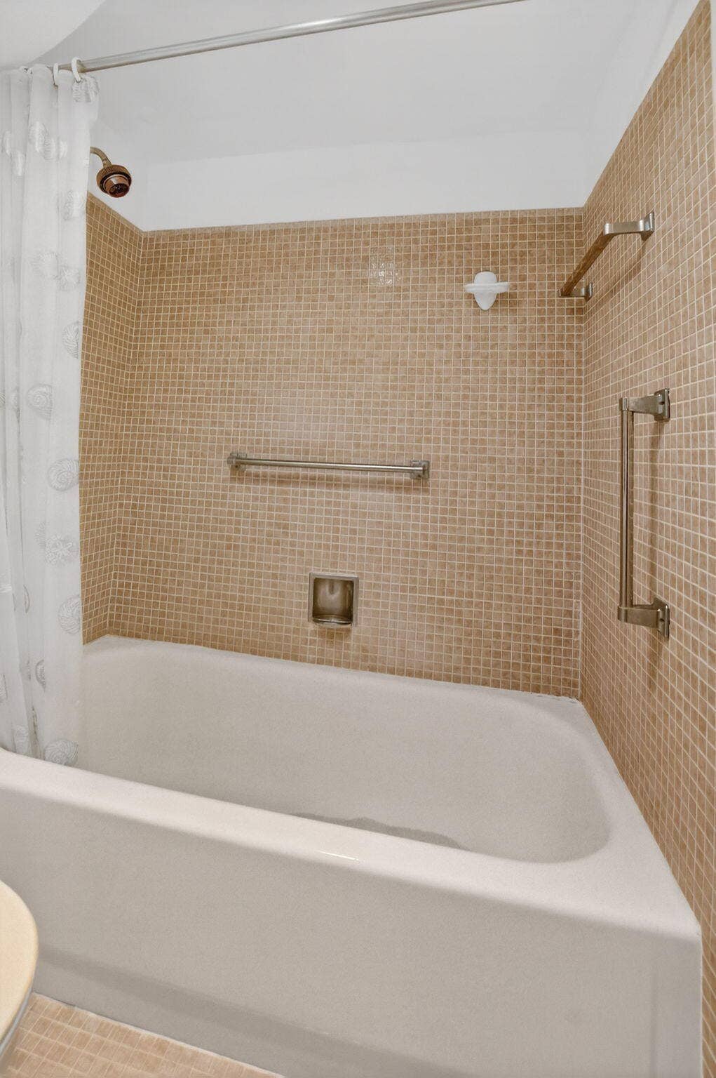 4038 DURHAM B, Deerfield Beach, FL 33442 20-web-or-mls-DSC_5079