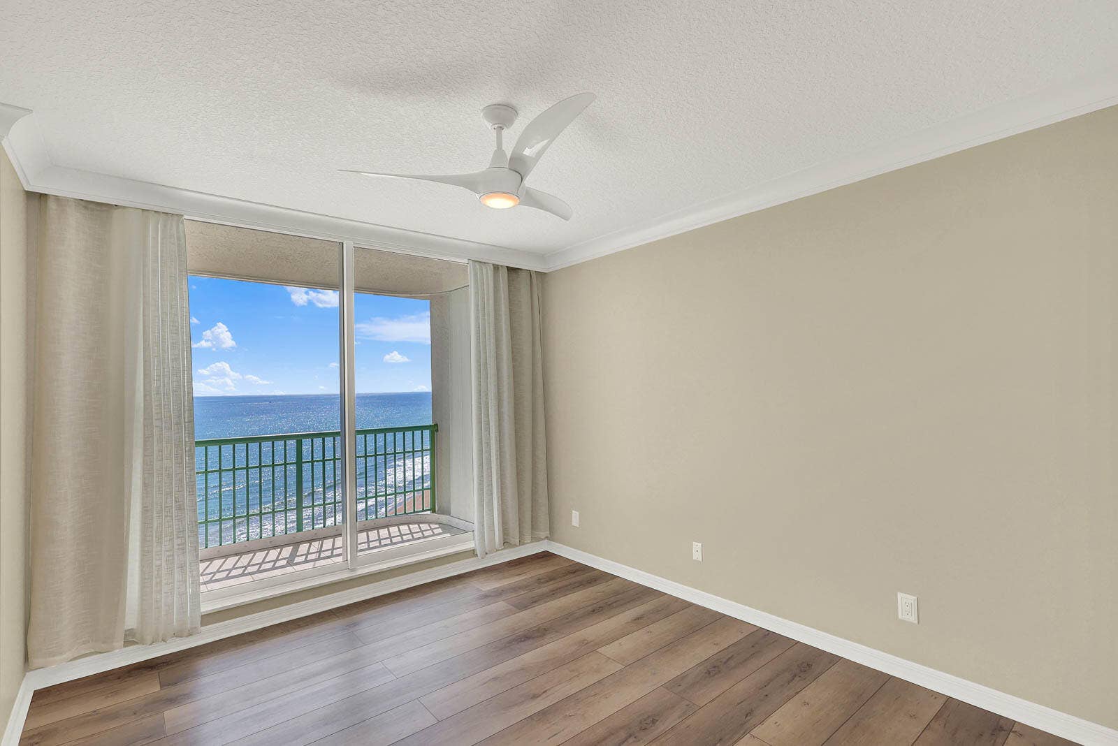 8600 S OCEAN Drive, #1105, Jensen Beach, FL 34957 1105_Regency-25