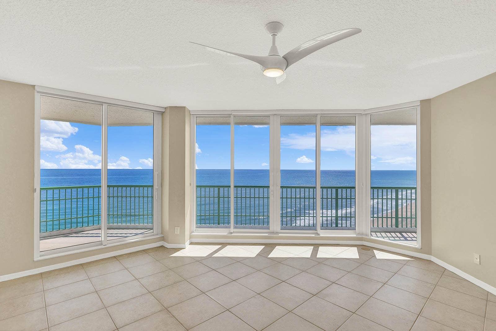 8600 S OCEAN Drive, #1105, Jensen Beach, FL 34957 1105_Regency-14