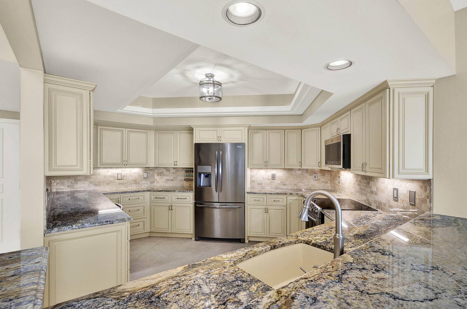 8600 S OCEAN Drive, #1105, Jensen Beach, FL 34957 1105_Regency-7