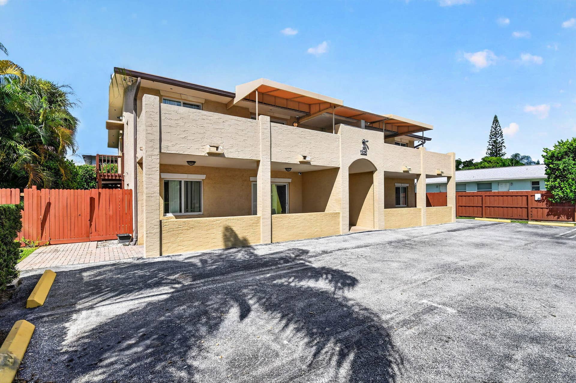 5015 N FLAGLER Drive, West Palm Beach, FL 33407 2-web-or-mls-DSC_1309