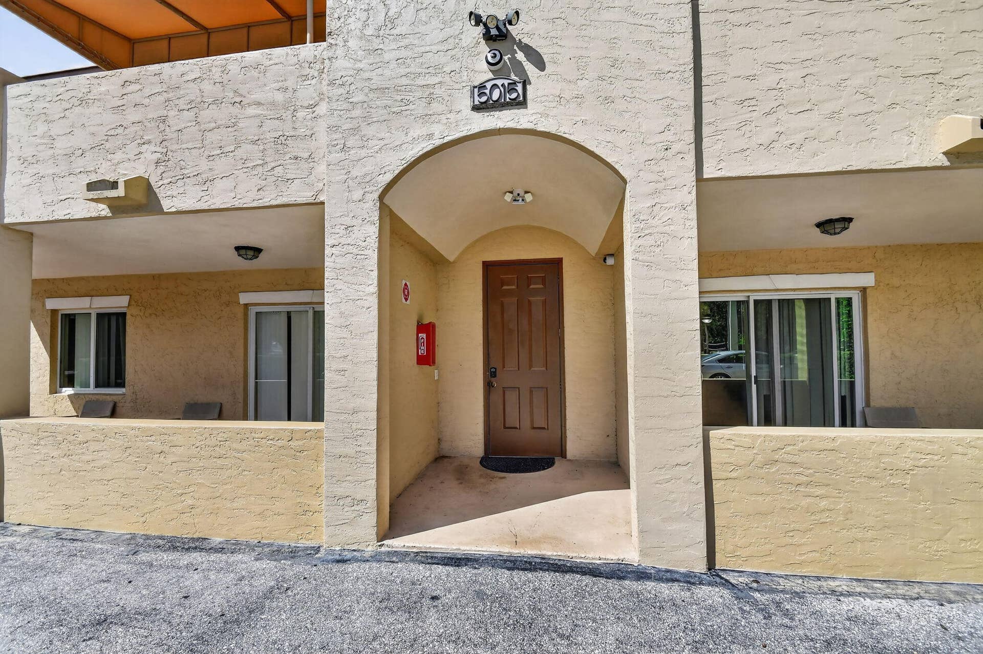 5015 N FLAGLER Drive, West Palm Beach, FL 33407 4-web-or-mls-DSC_1318