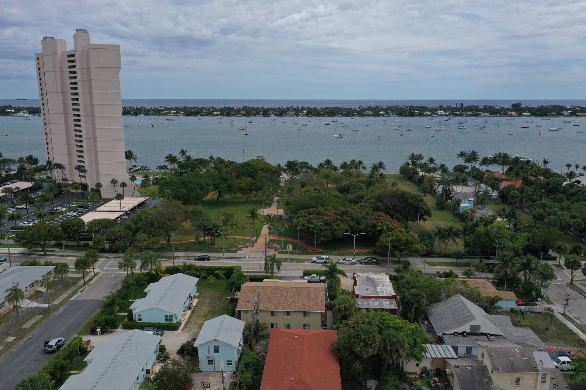 5015 N FLAGLER Drive, West Palm Beach, FL 33407 Flagler Aerial view