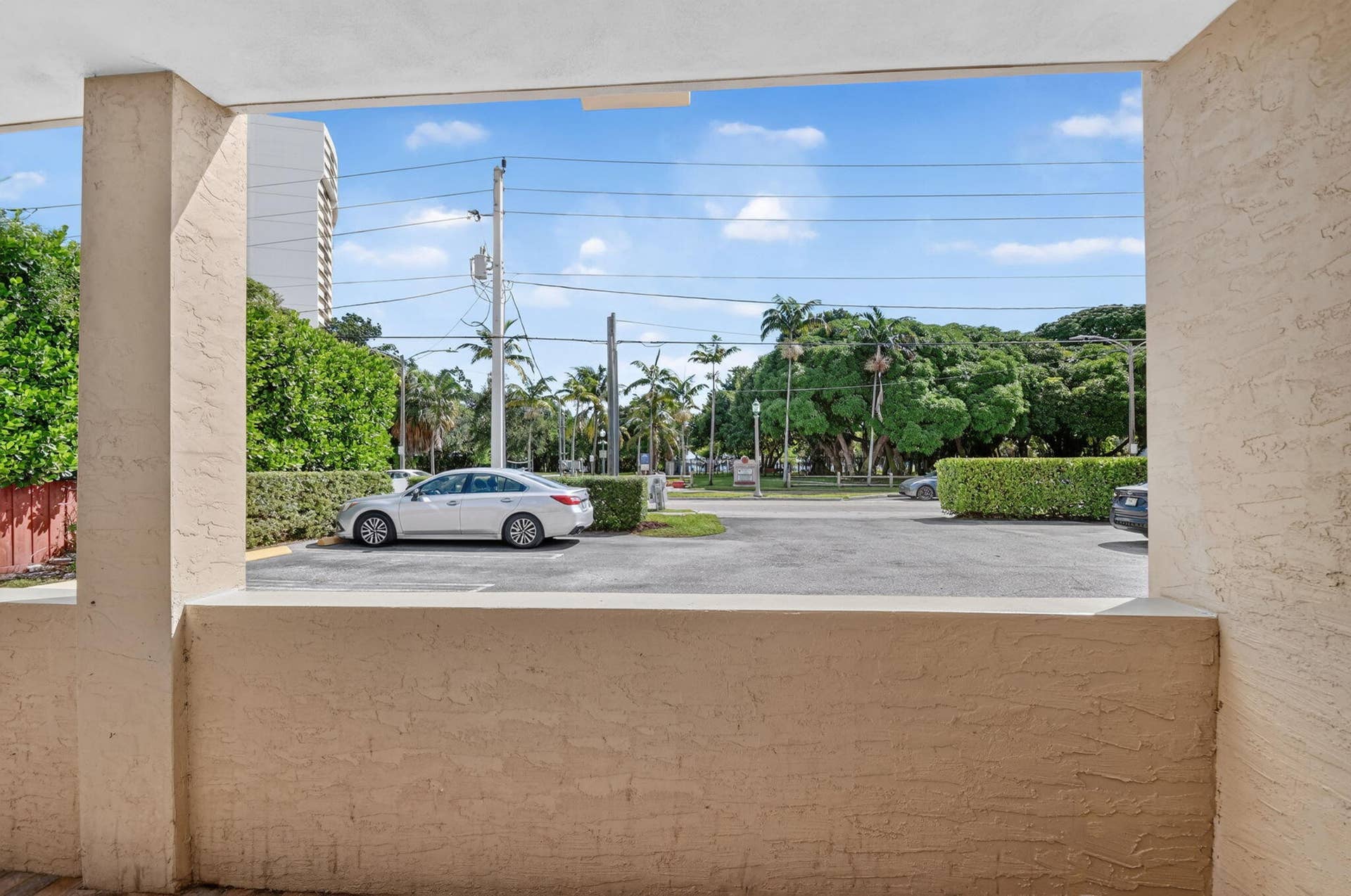5015 N FLAGLER Drive, West Palm Beach, FL 33407 9-web-or-mls-DSC_1343