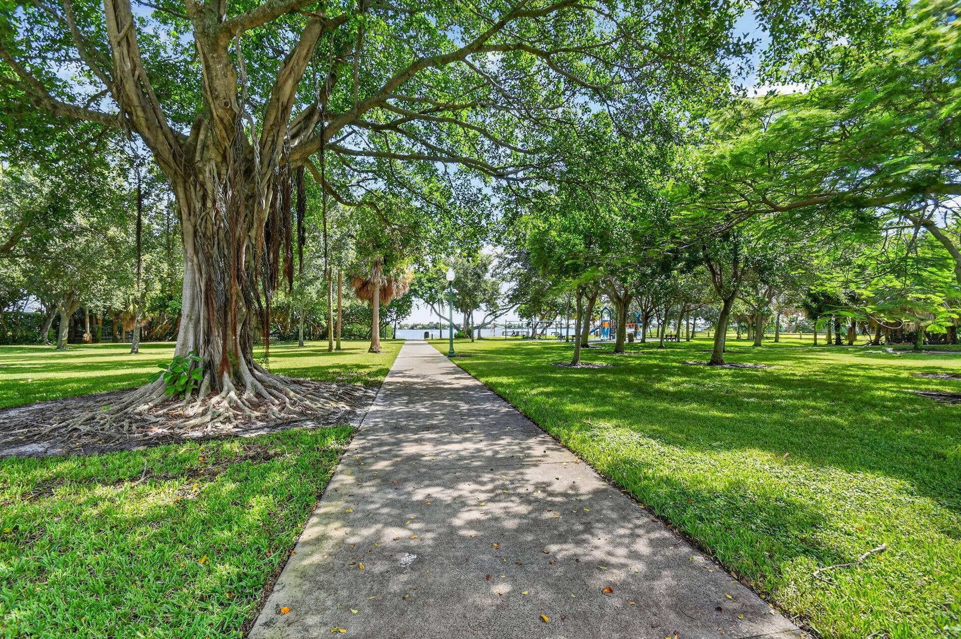 5015 N FLAGLER Drive, West Palm Beach, FL 33407 Osprey Park