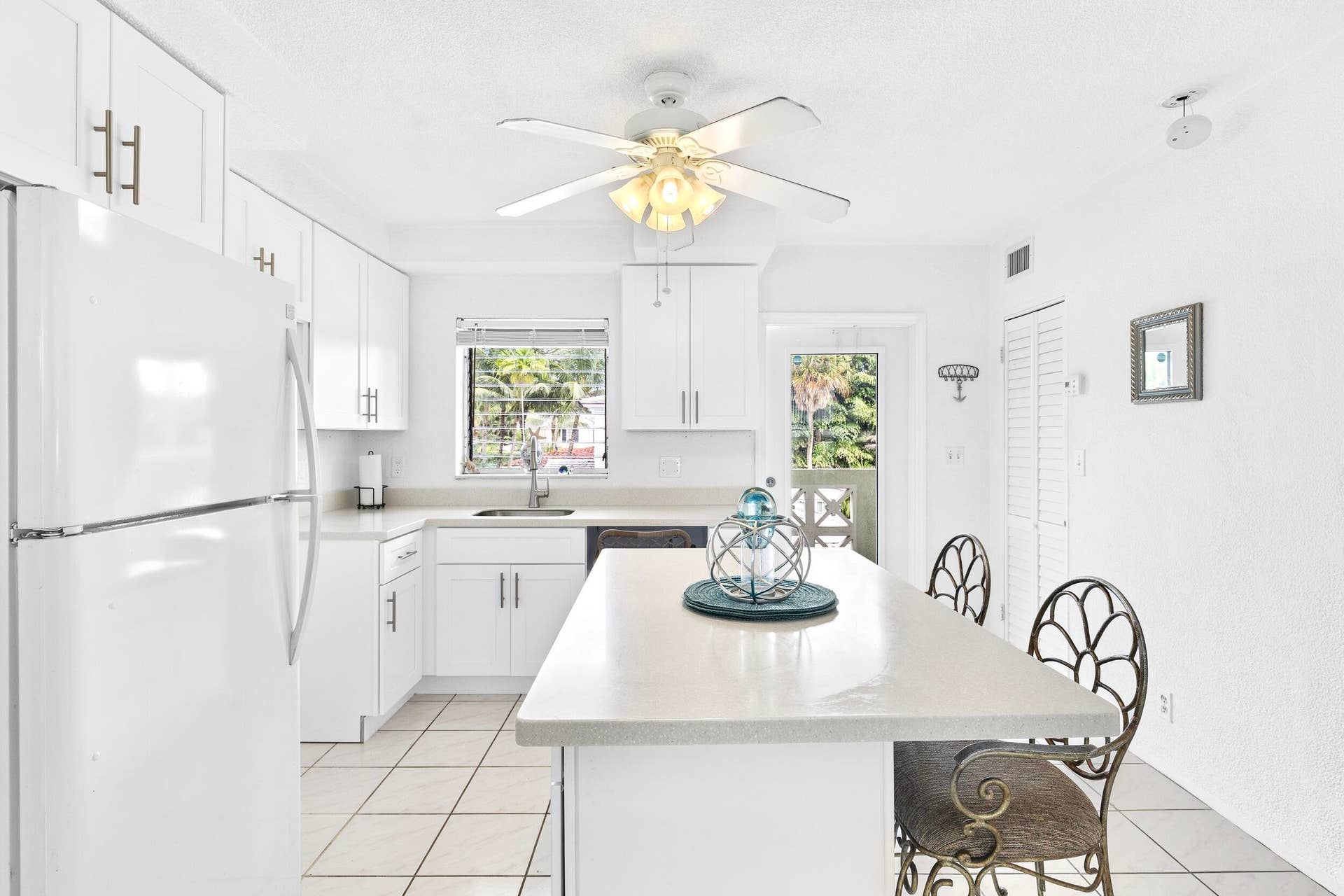 1000 SE 4th Street, #206, Fort Lauderdale, FL 33301 6_453a0537