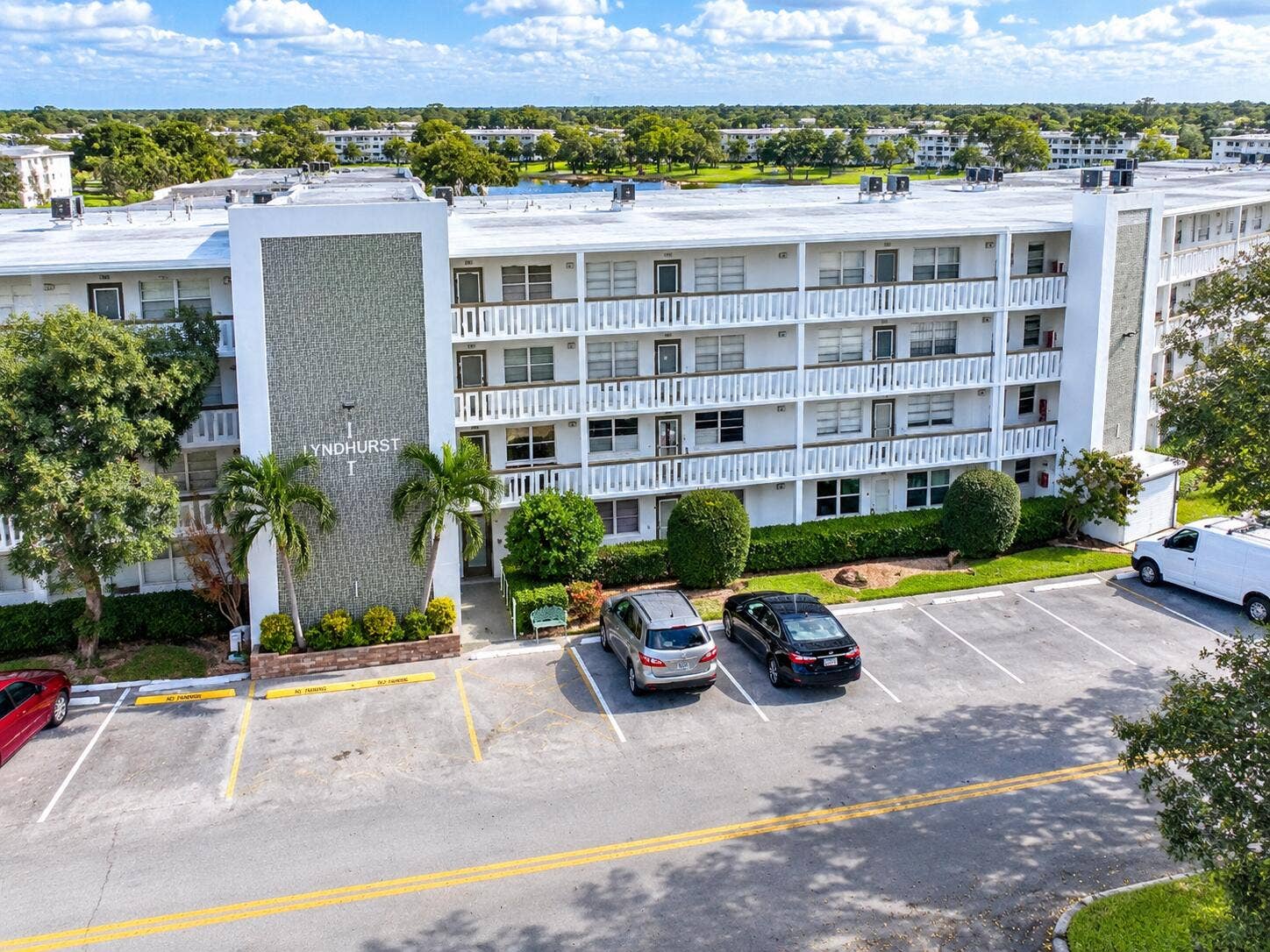 2023 Lyndhurst I, Deerfield Beach, FL 33442 2nd floor Building "I"