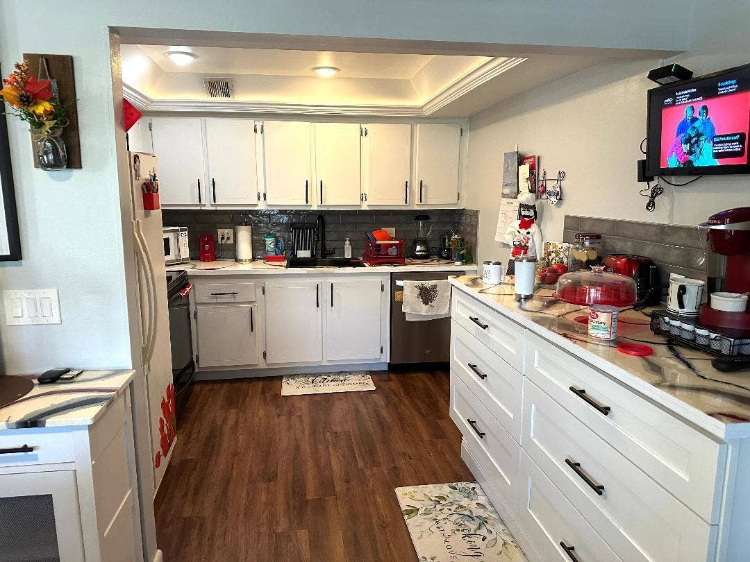 2023 Lyndhurst I, Deerfield Beach, FL 33442 kitchen