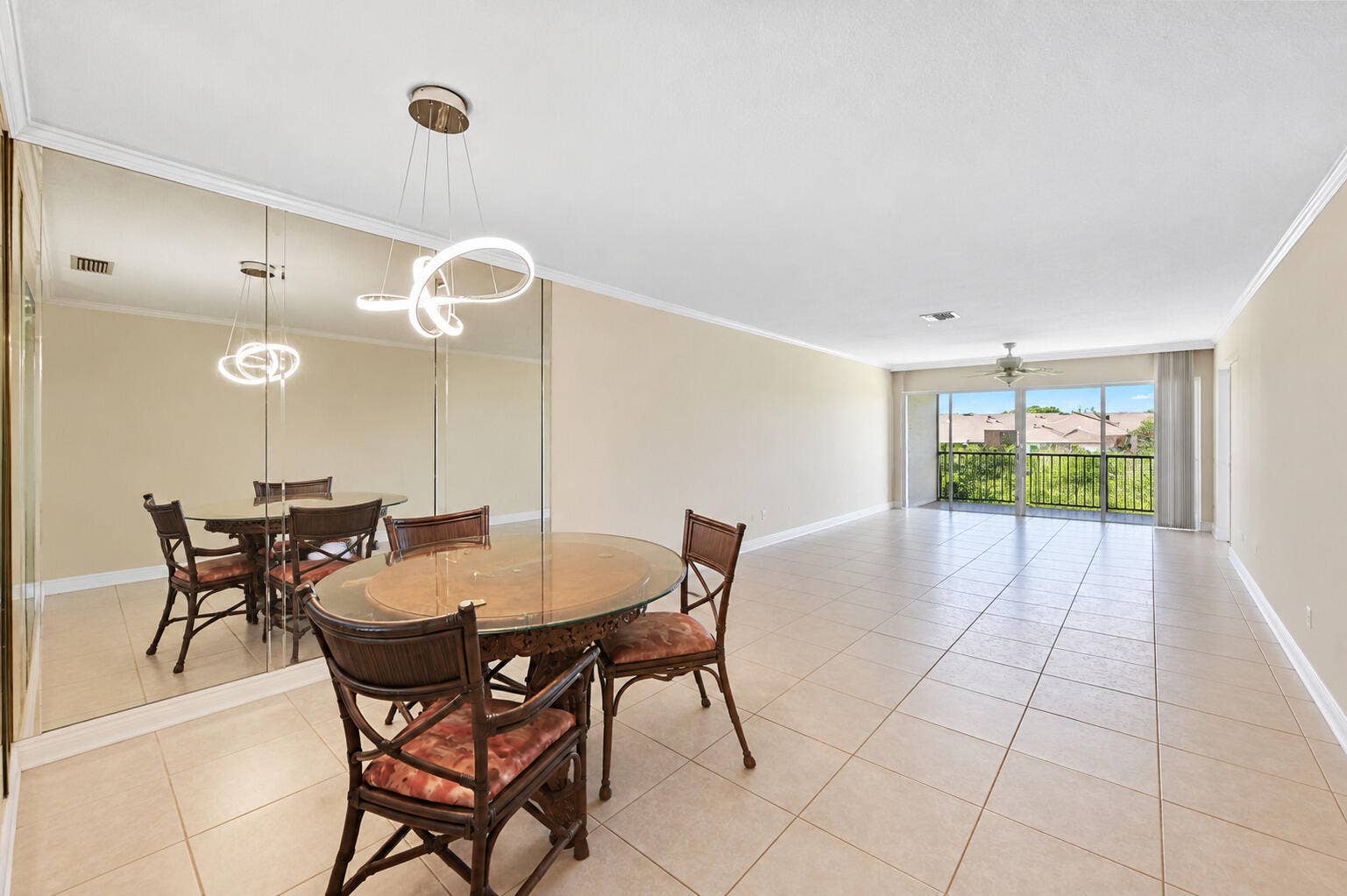 5606 Via Delray Boulevard, #D, Delray Beach, FL 33484 05 - Dining Area