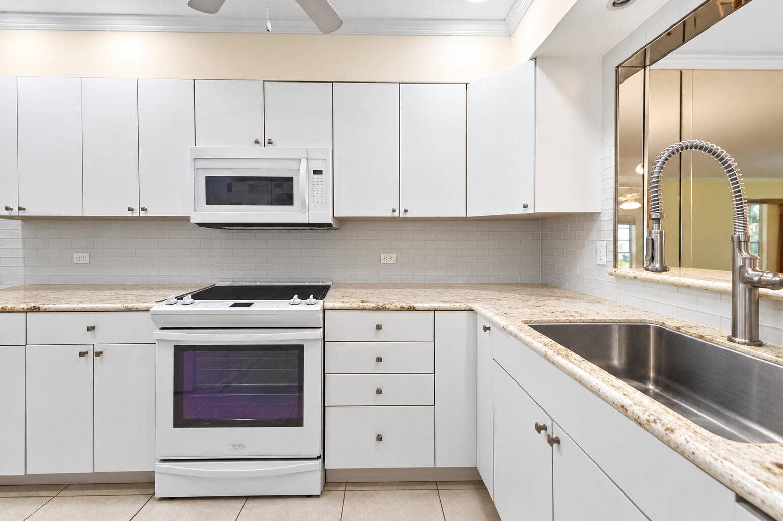 5606 Via Delray Boulevard, #D, Delray Beach, FL 33484 07 - Kitchen Detail